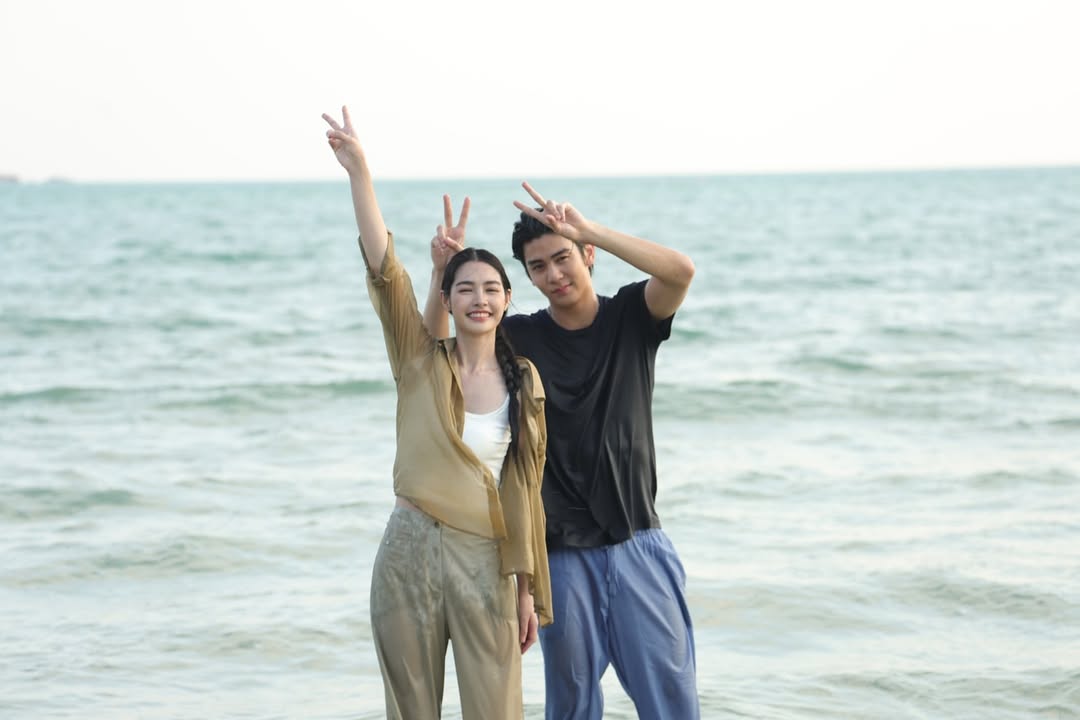 มิ้นท์ - รัญชน์รวี เอื้อกูลวราวัตร