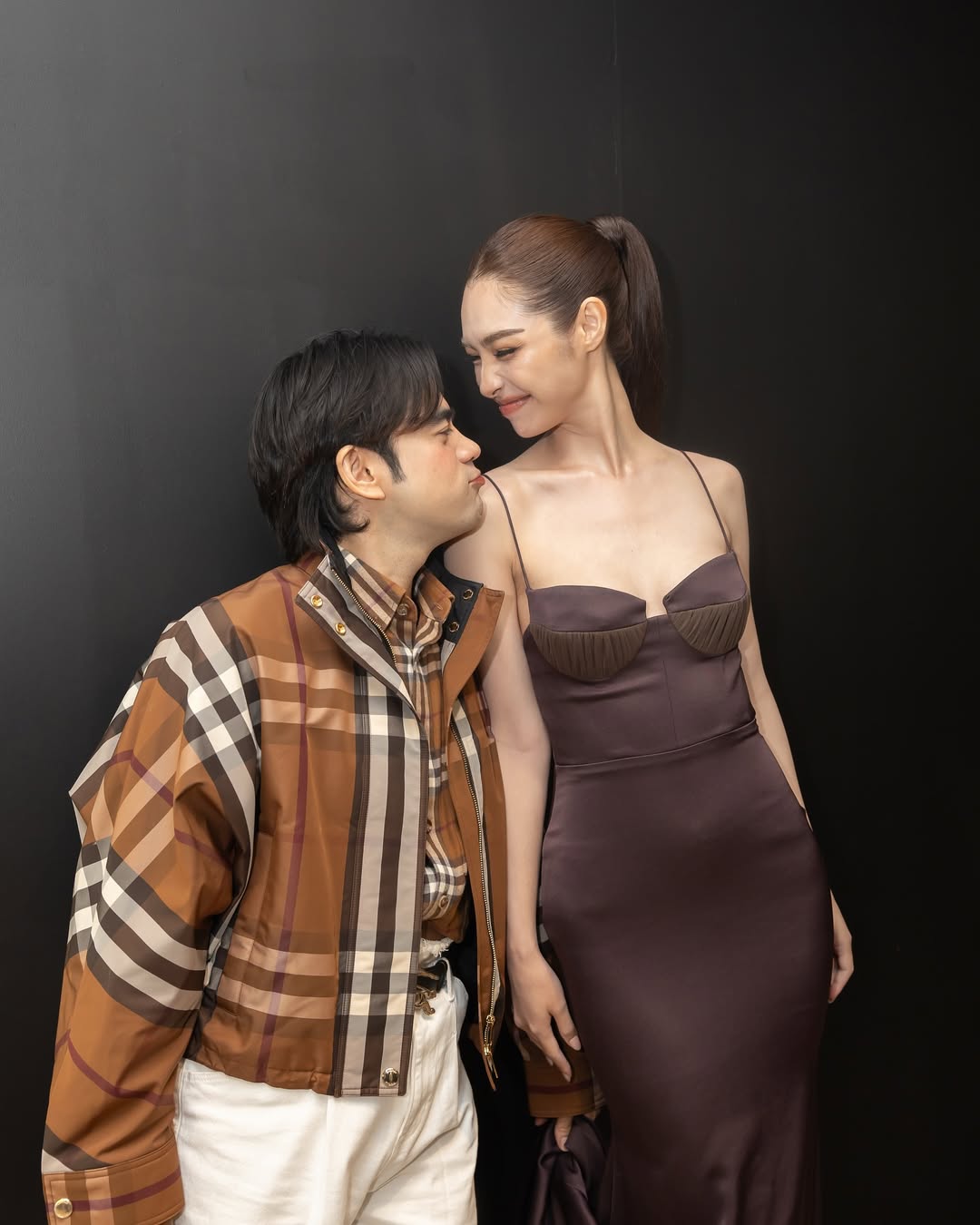 มิ้นท์ - รัญชน์รวี เอื้อกูลวราวัตร