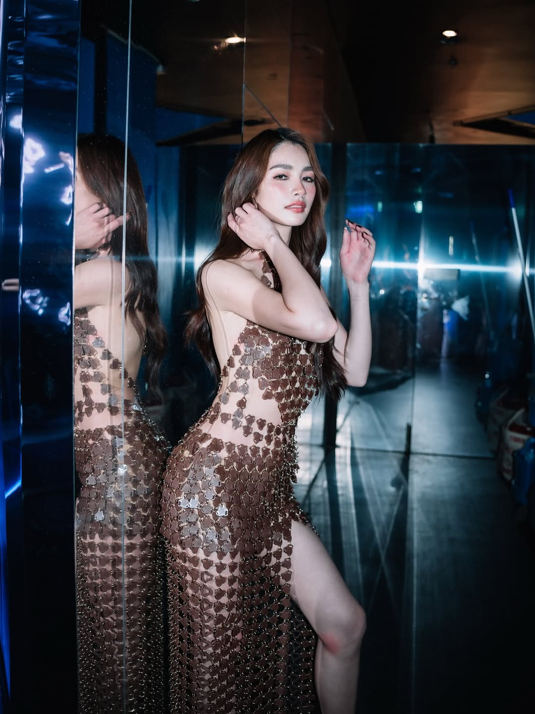 มิ้นท์ - รัญชน์รวี เอื้อกูลวราวัตร