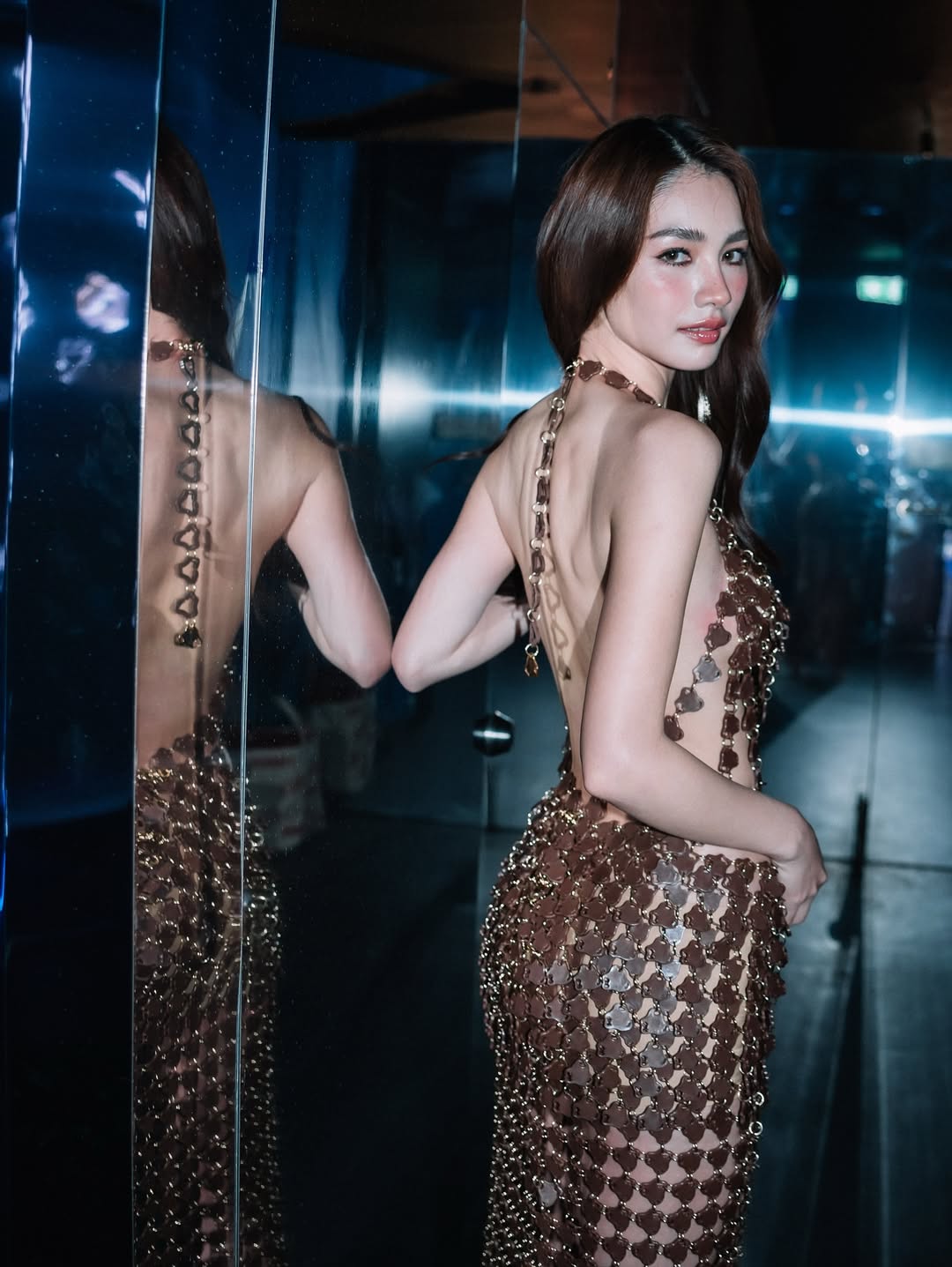 มิ้นท์ - รัญชน์รวี เอื้อกูลวราวัตร