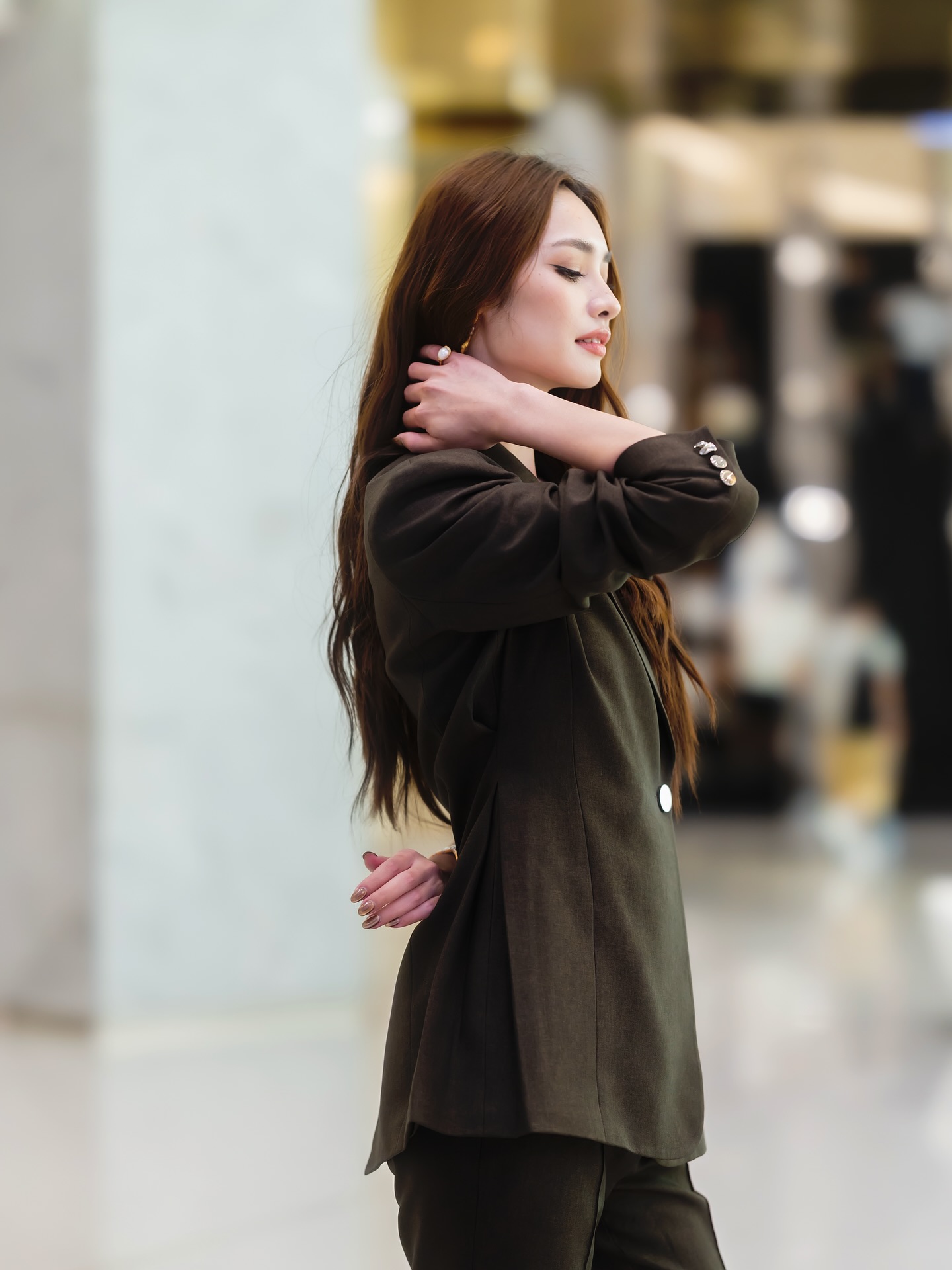 มิ้นท์ - รัญชน์รวี เอื้อกูลวราวัตร