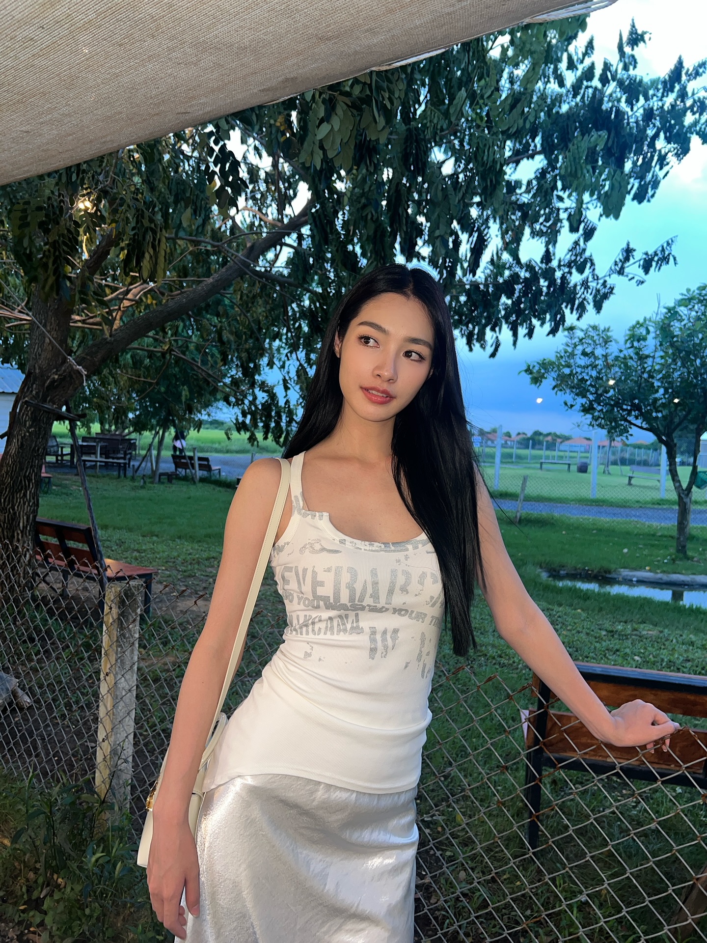 มิ้นท์ - รัญชน์รวี เอื้อกูลวราวัตร