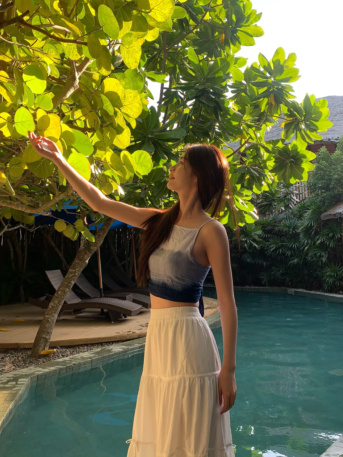 มิ้นท์ - รัญชน์รวี เอื้อกูลวราวัตร