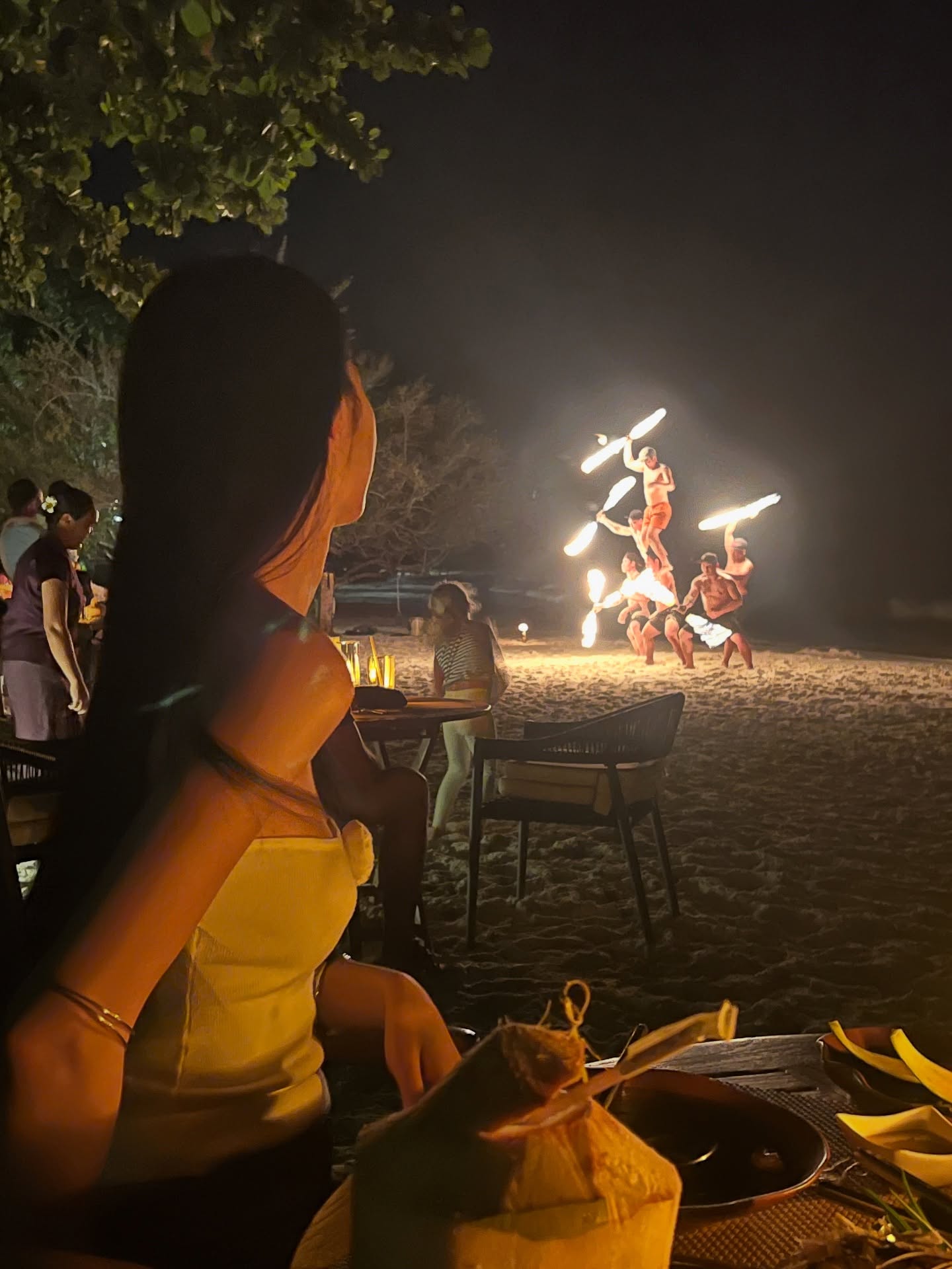 มิ้นท์ - รัญชน์รวี เอื้อกูลวราวัตร