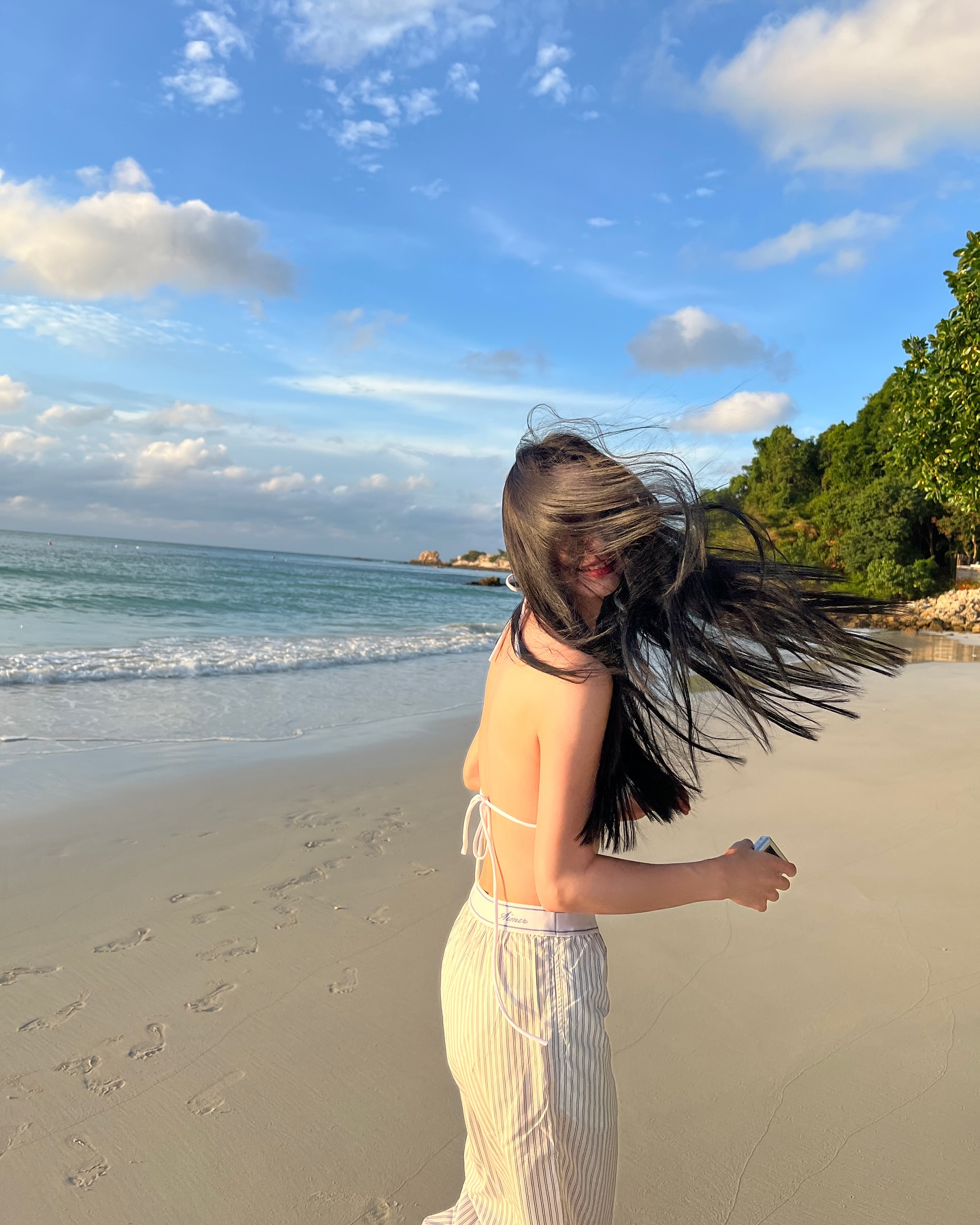 มิ้นท์ - รัญชน์รวี เอื้อกูลวราวัตร