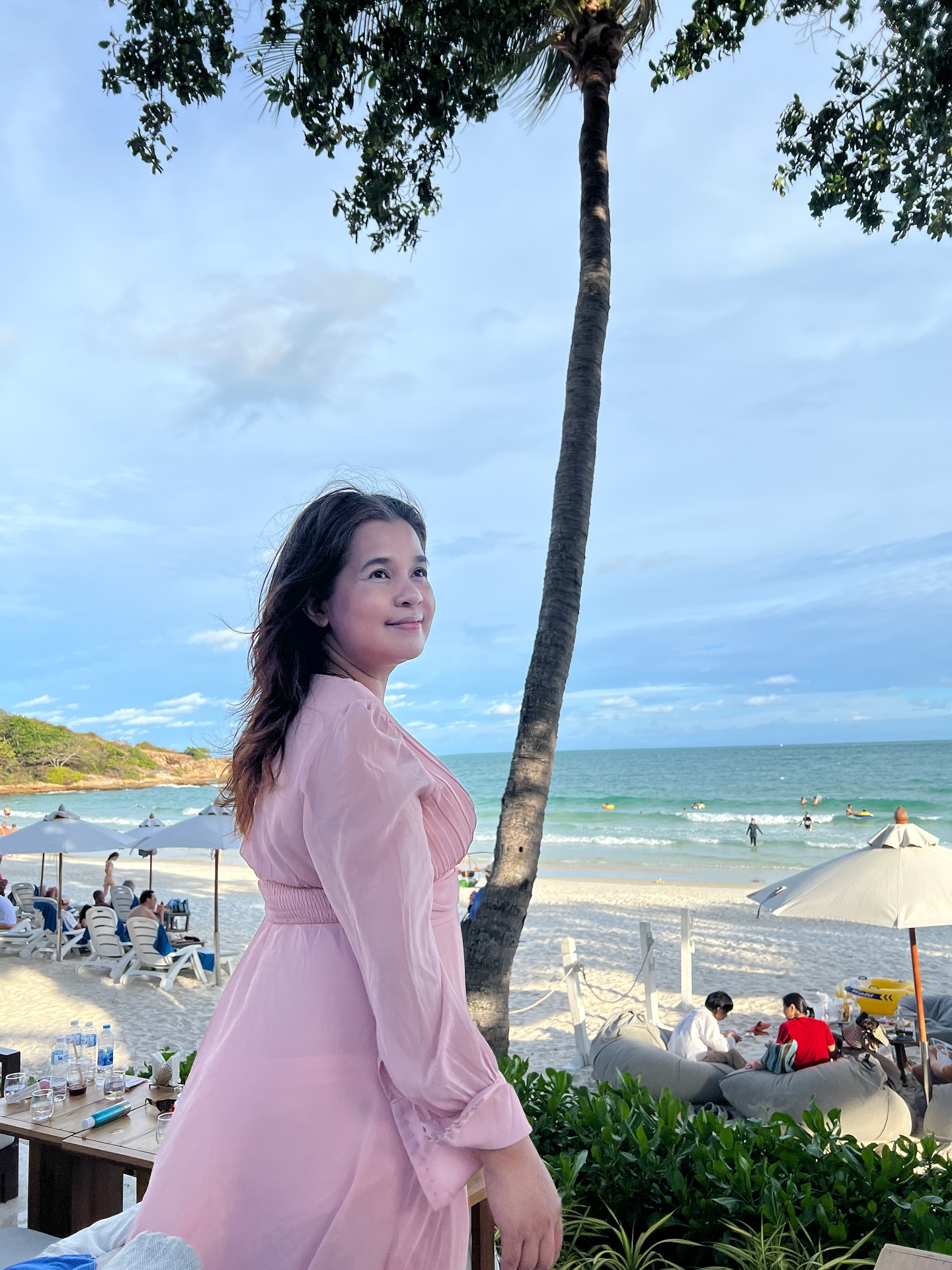มิ้นท์ - รัญชน์รวี เอื้อกูลวราวัตร