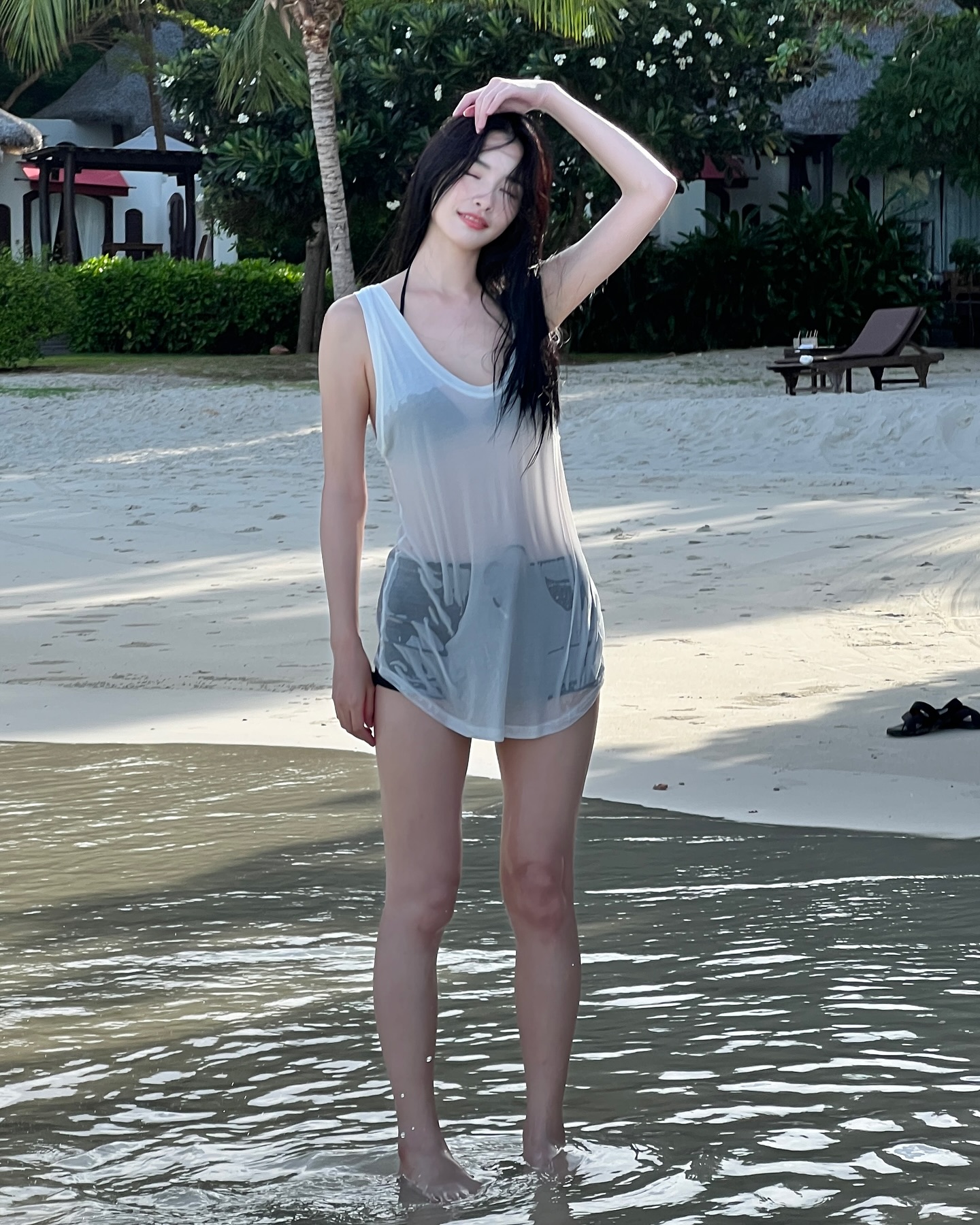 มิ้นท์ - รัญชน์รวี เอื้อกูลวราวัตร