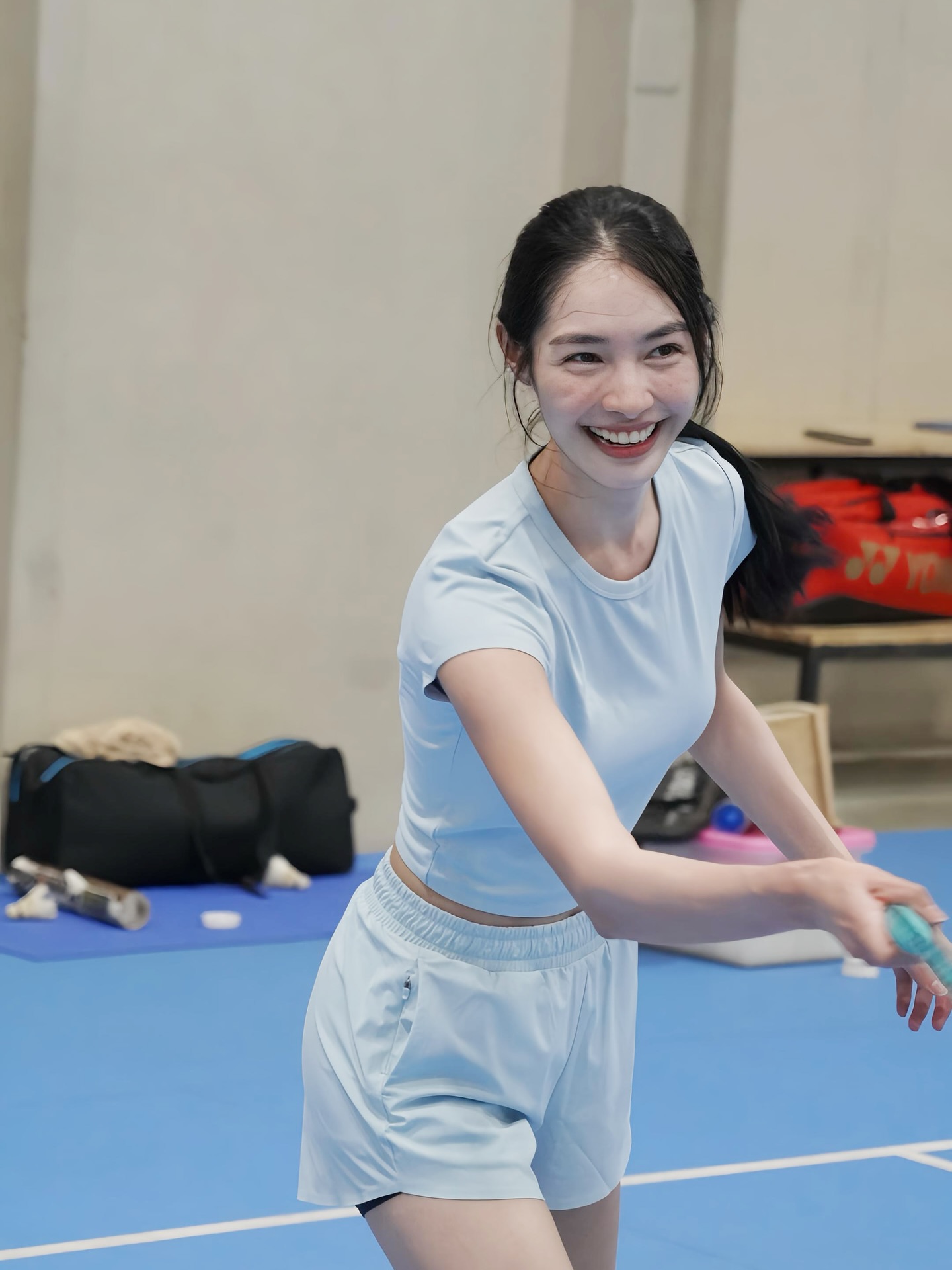 มิ้นท์ - รัญชน์รวี เอื้อกูลวราวัตร