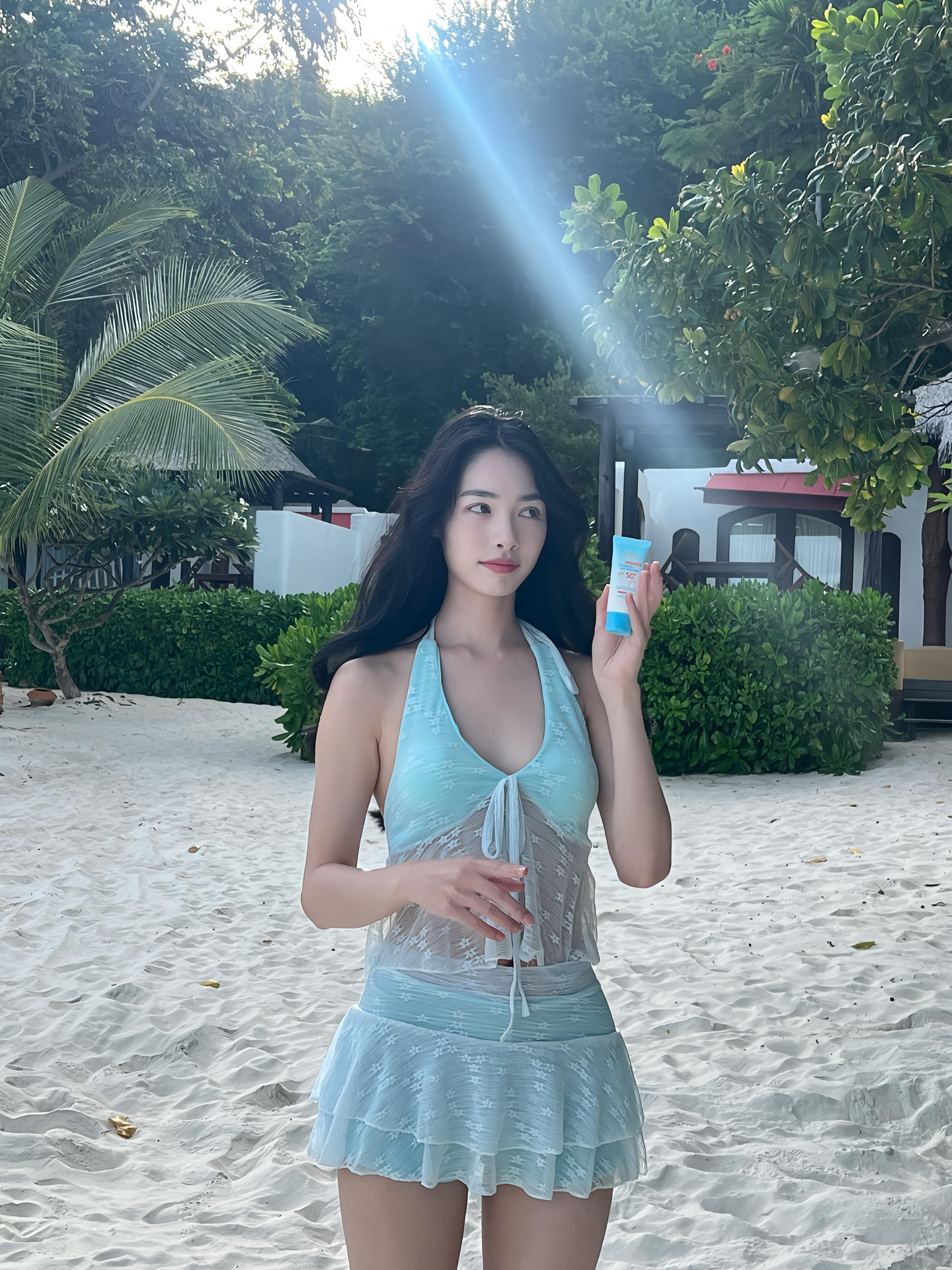 มิ้นท์ - รัญชน์รวี เอื้อกูลวราวัตร