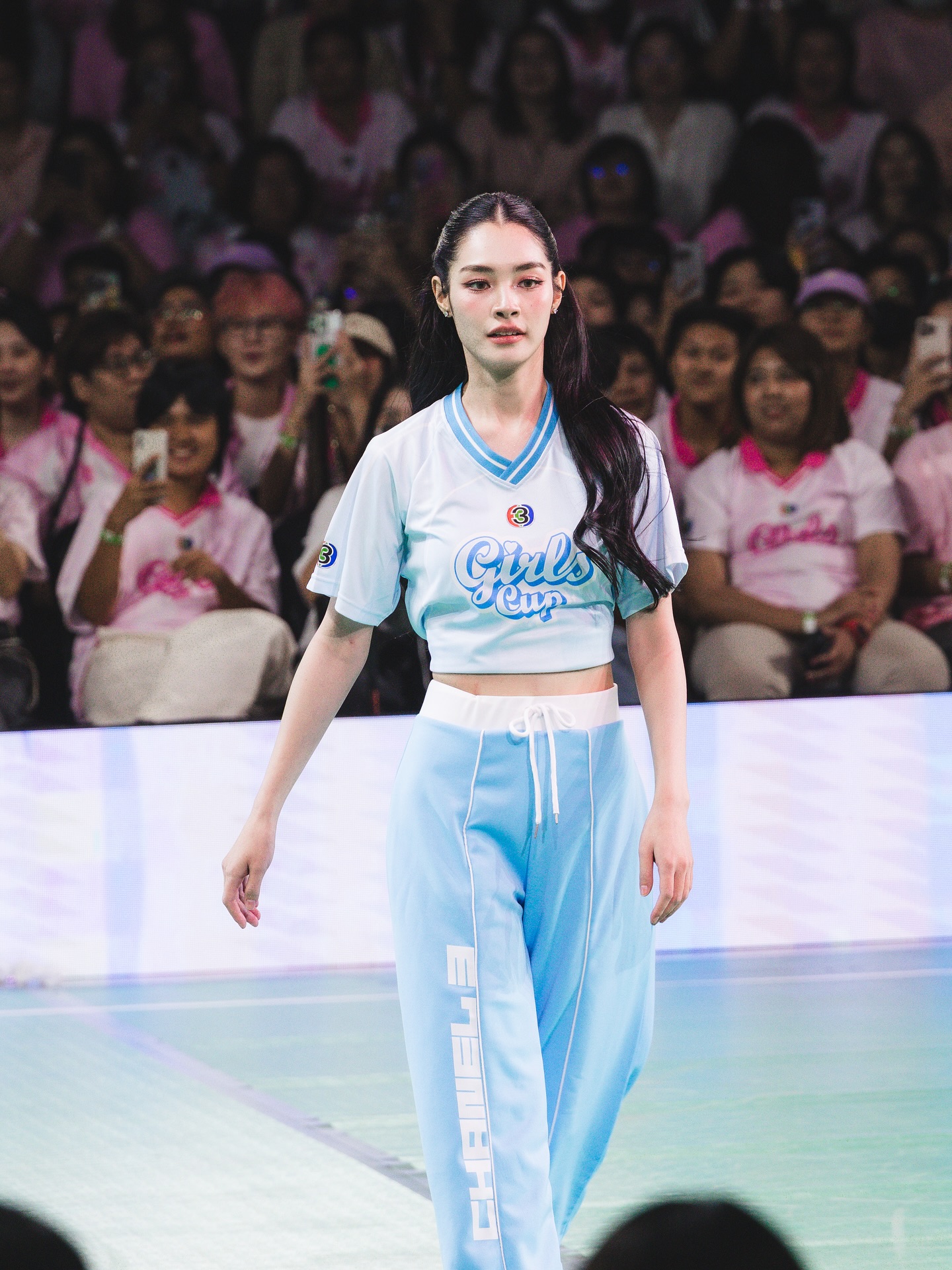 มิ้นท์ - รัญชน์รวี เอื้อกูลวราวัตร