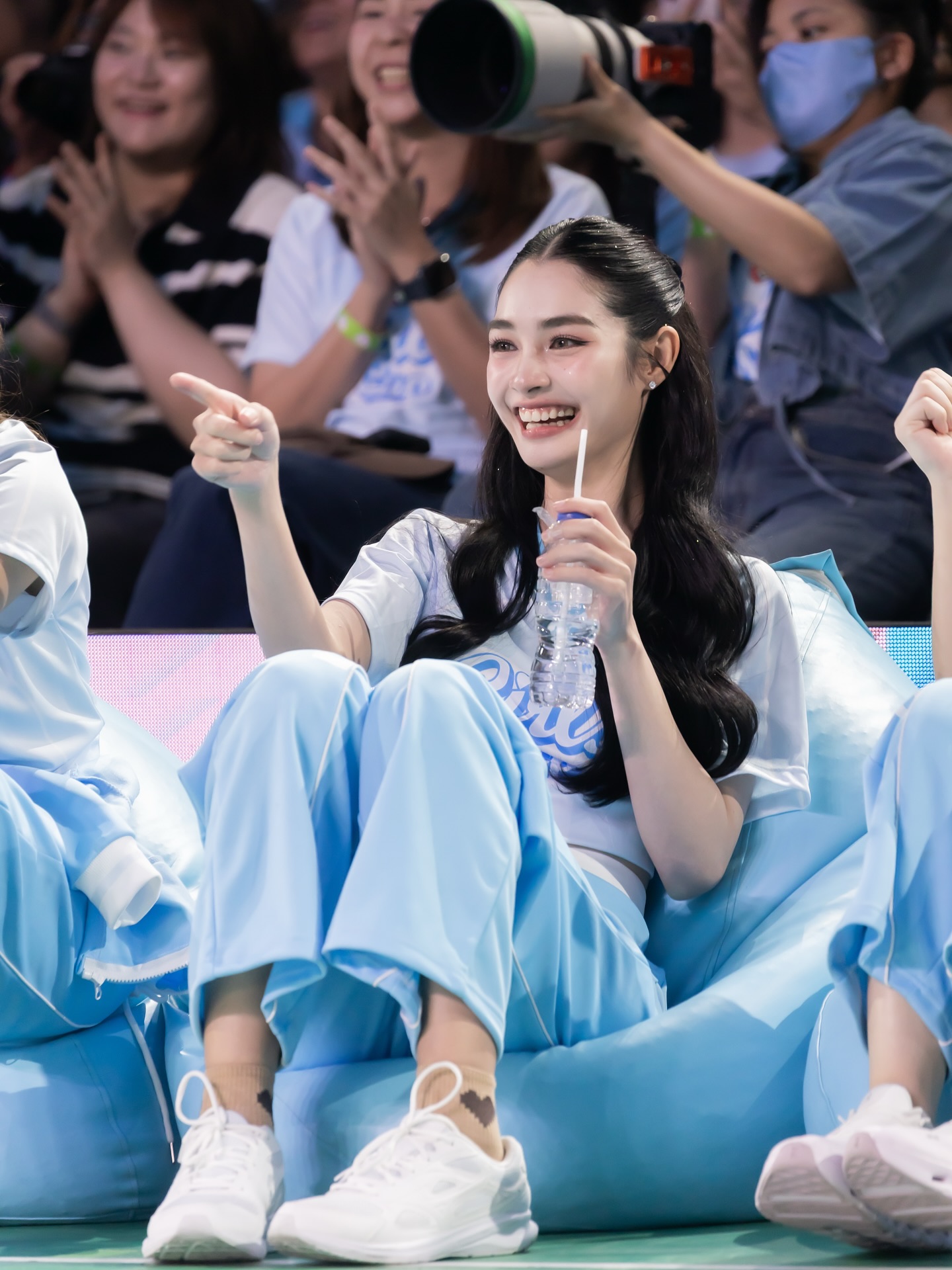 มิ้นท์ - รัญชน์รวี เอื้อกูลวราวัตร