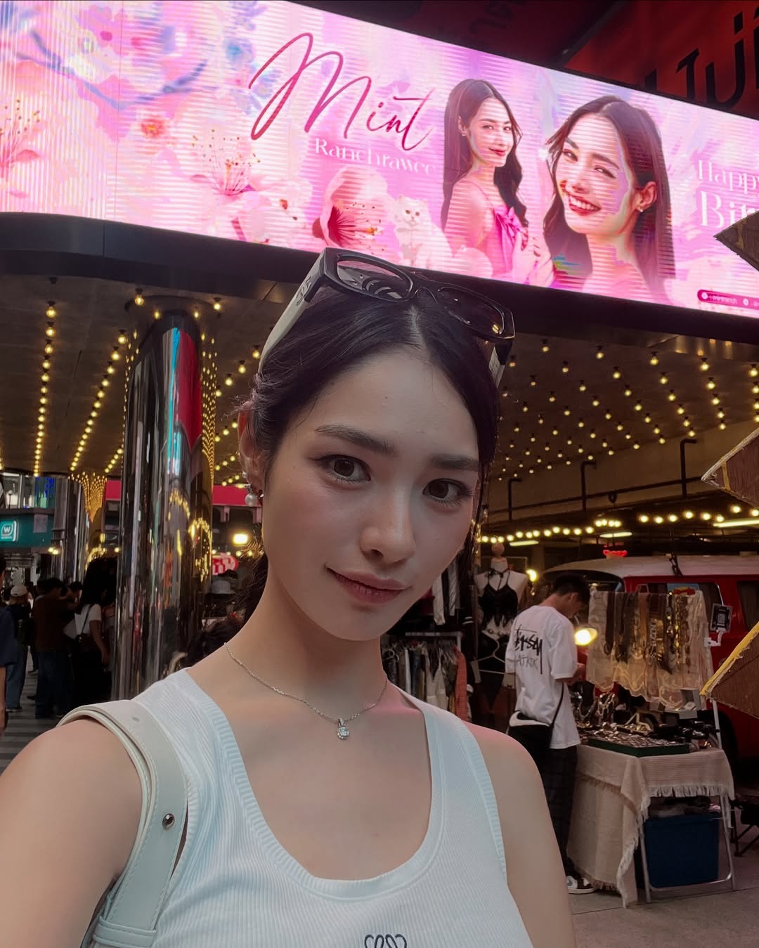 มิ้นท์ - รัญชน์รวี เอื้อกูลวราวัตร