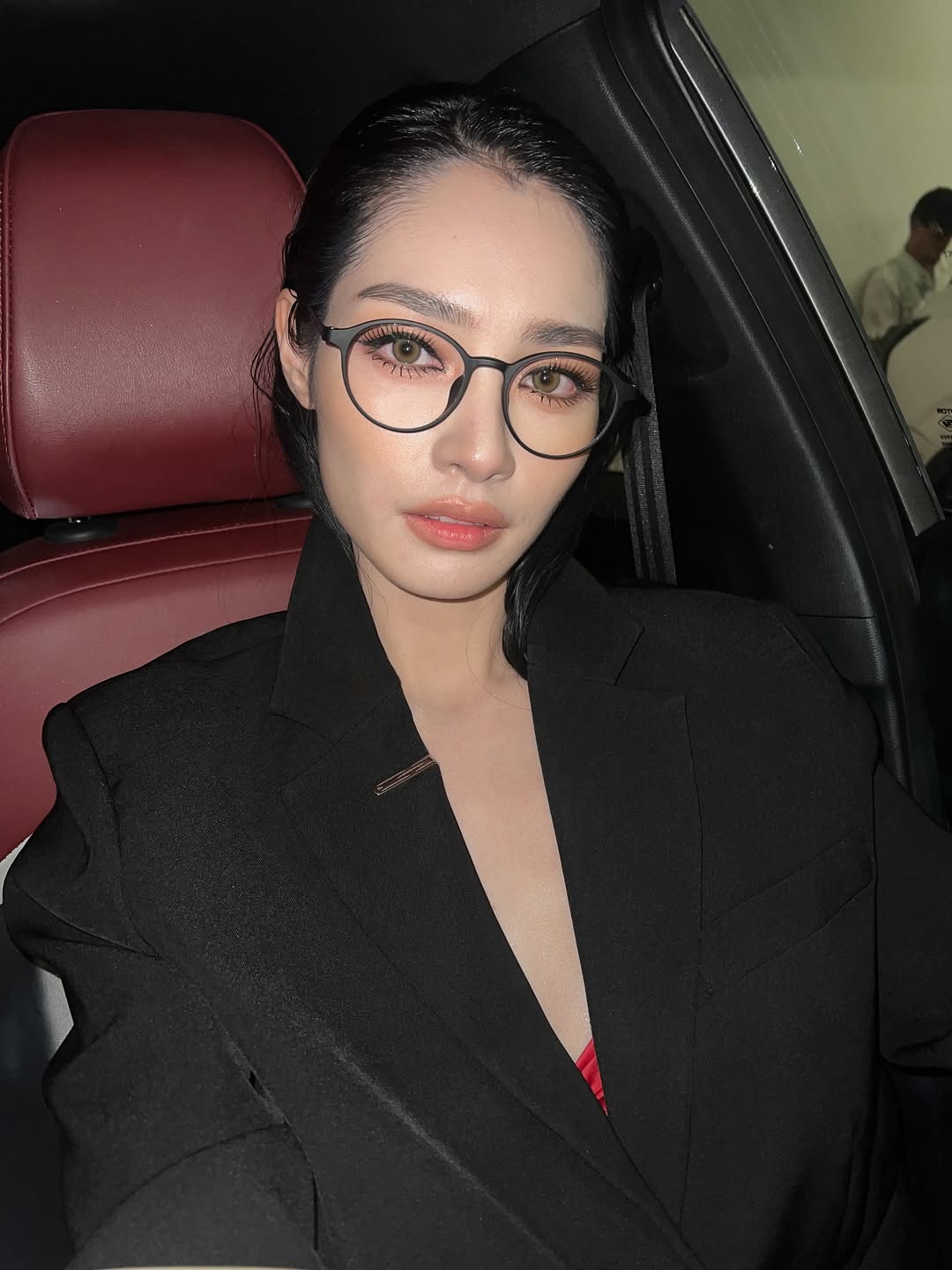 มิ้นท์ - รัญชน์รวี เอื้อกูลวราวัตร