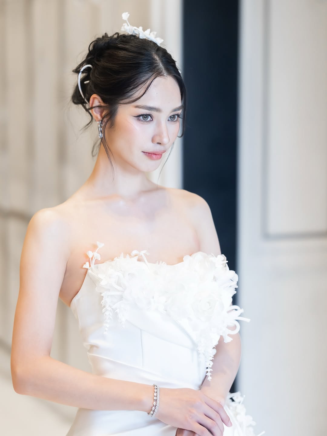 มิ้นท์ - รัญชน์รวี เอื้อกูลวราวัตร