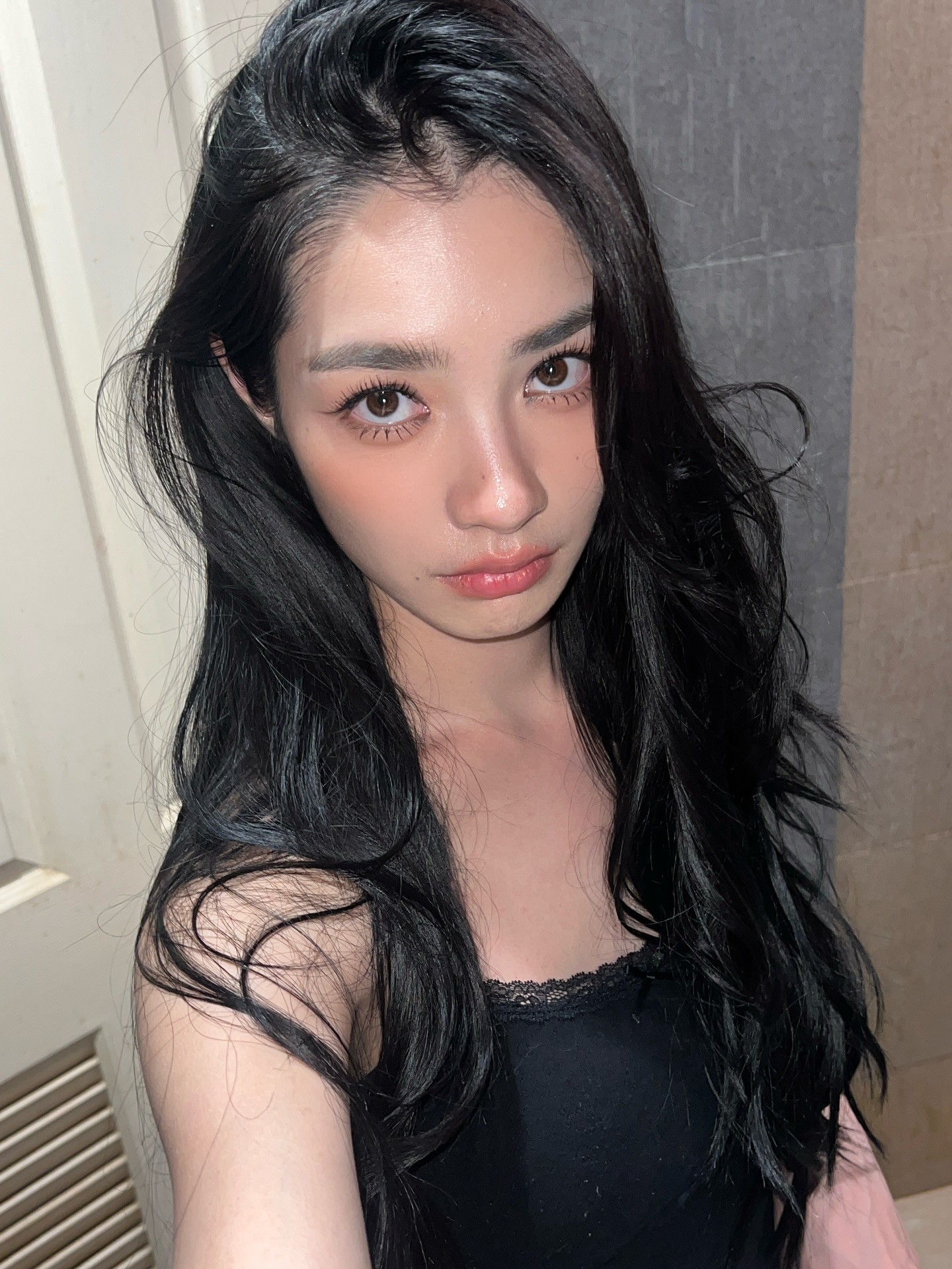 มิ้นท์ - รัญชน์รวี เอื้อกูลวราวัตร