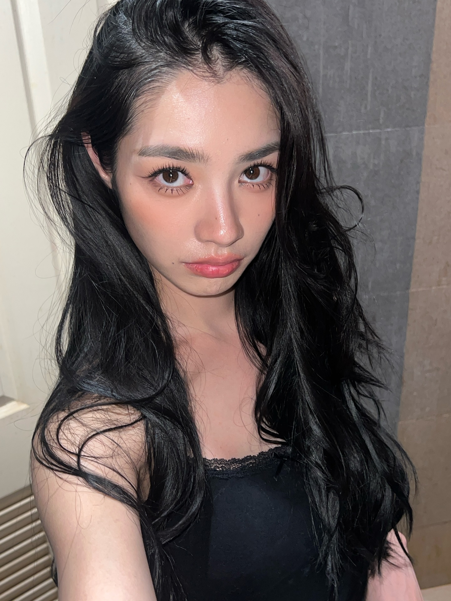 มิ้นท์ - รัญชน์รวี เอื้อกูลวราวัตร