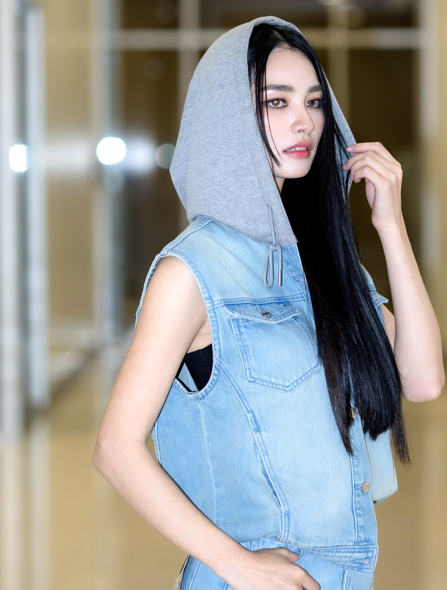 มิ้นท์ - รัญชน์รวี เอื้อกูลวราวัตร