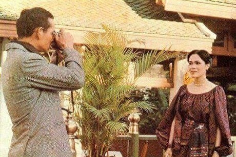 มิ้นท์ - รัญชน์รวี เอื้อกูลวราวัตร