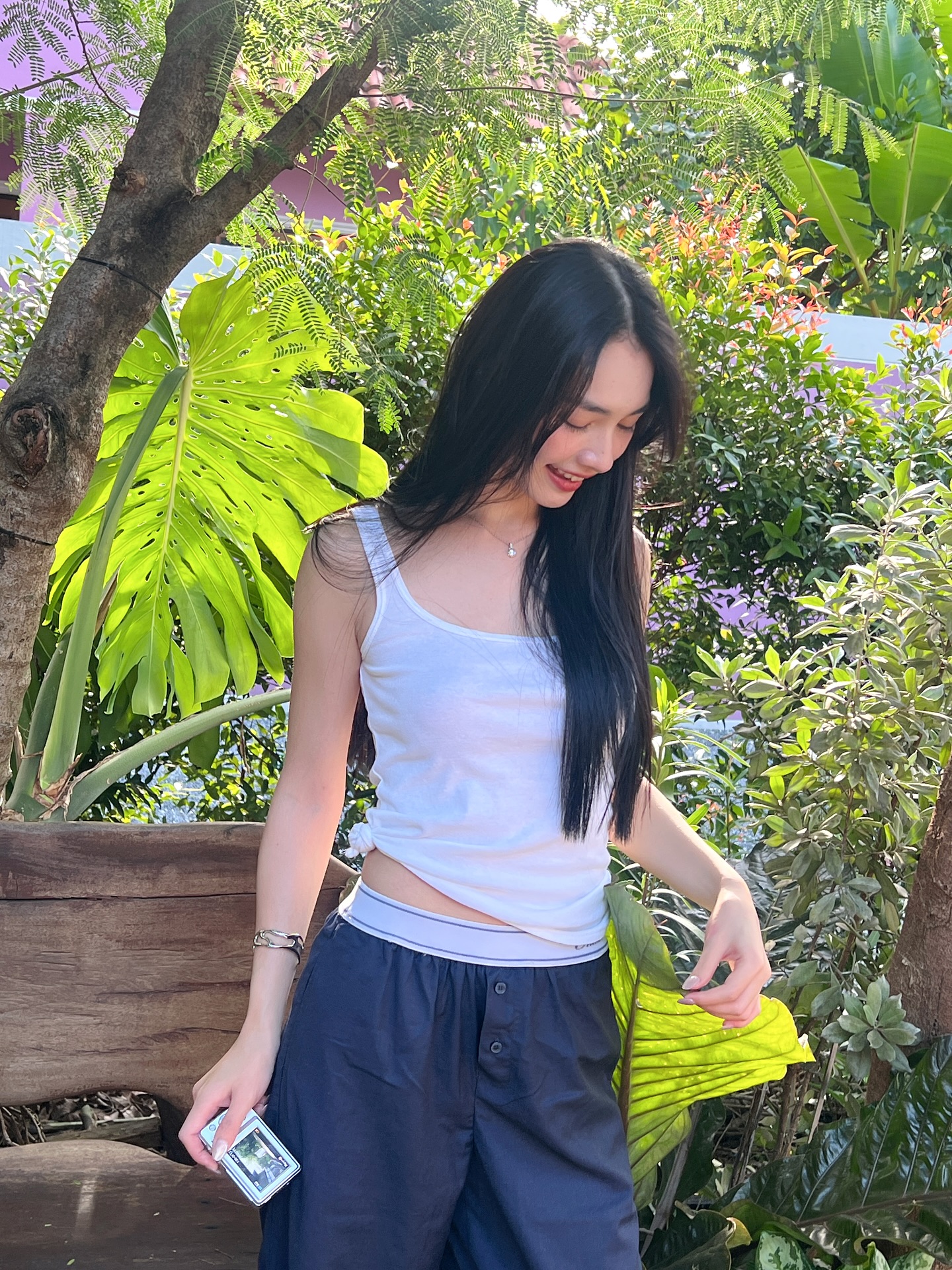 มิ้นท์ - รัญชน์รวี เอื้อกูลวราวัตร