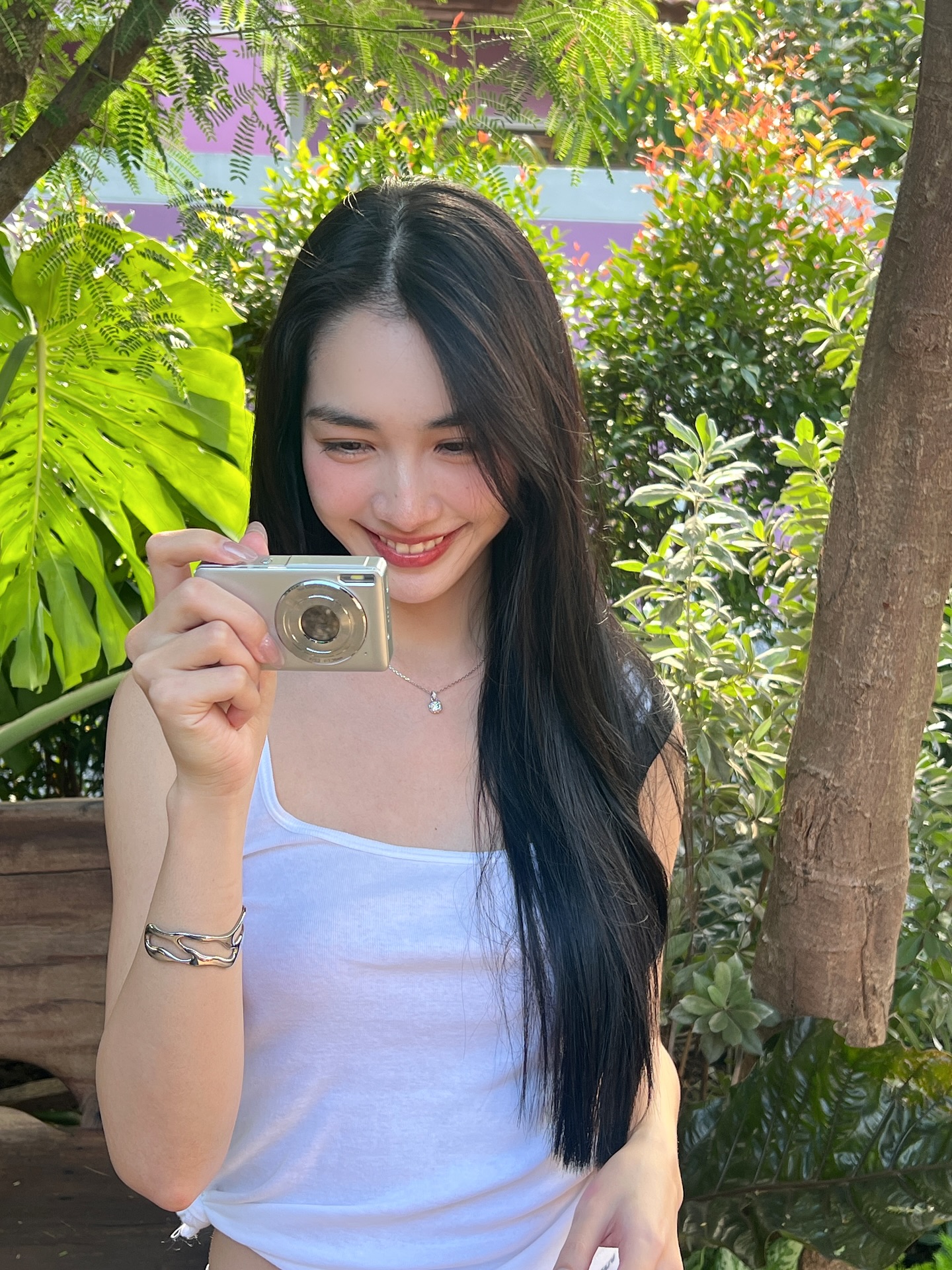 มิ้นท์ - รัญชน์รวี เอื้อกูลวราวัตร