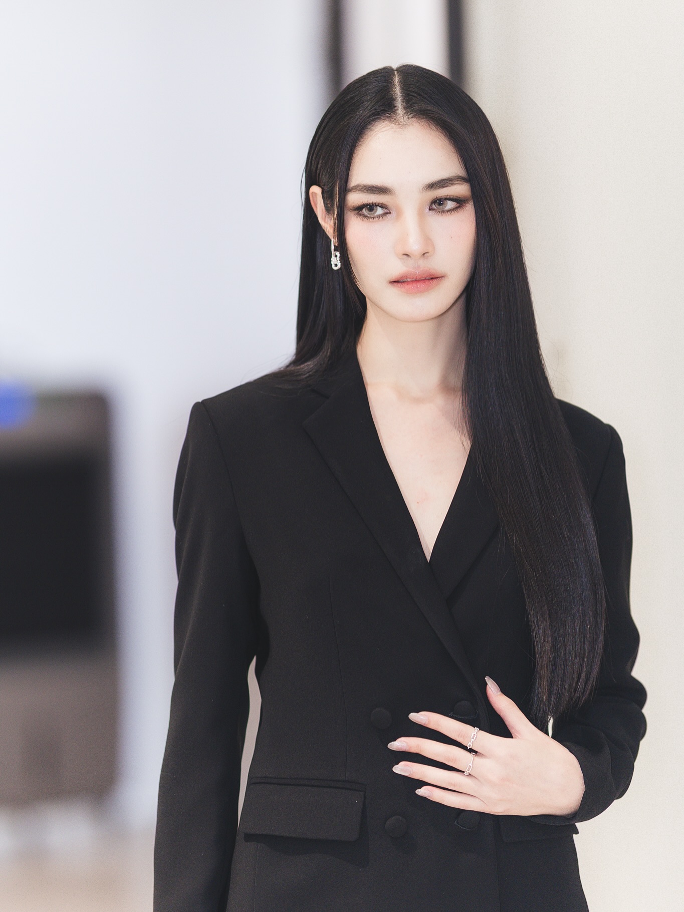 มิ้นท์ - รัญชน์รวี เอื้อกูลวราวัตร