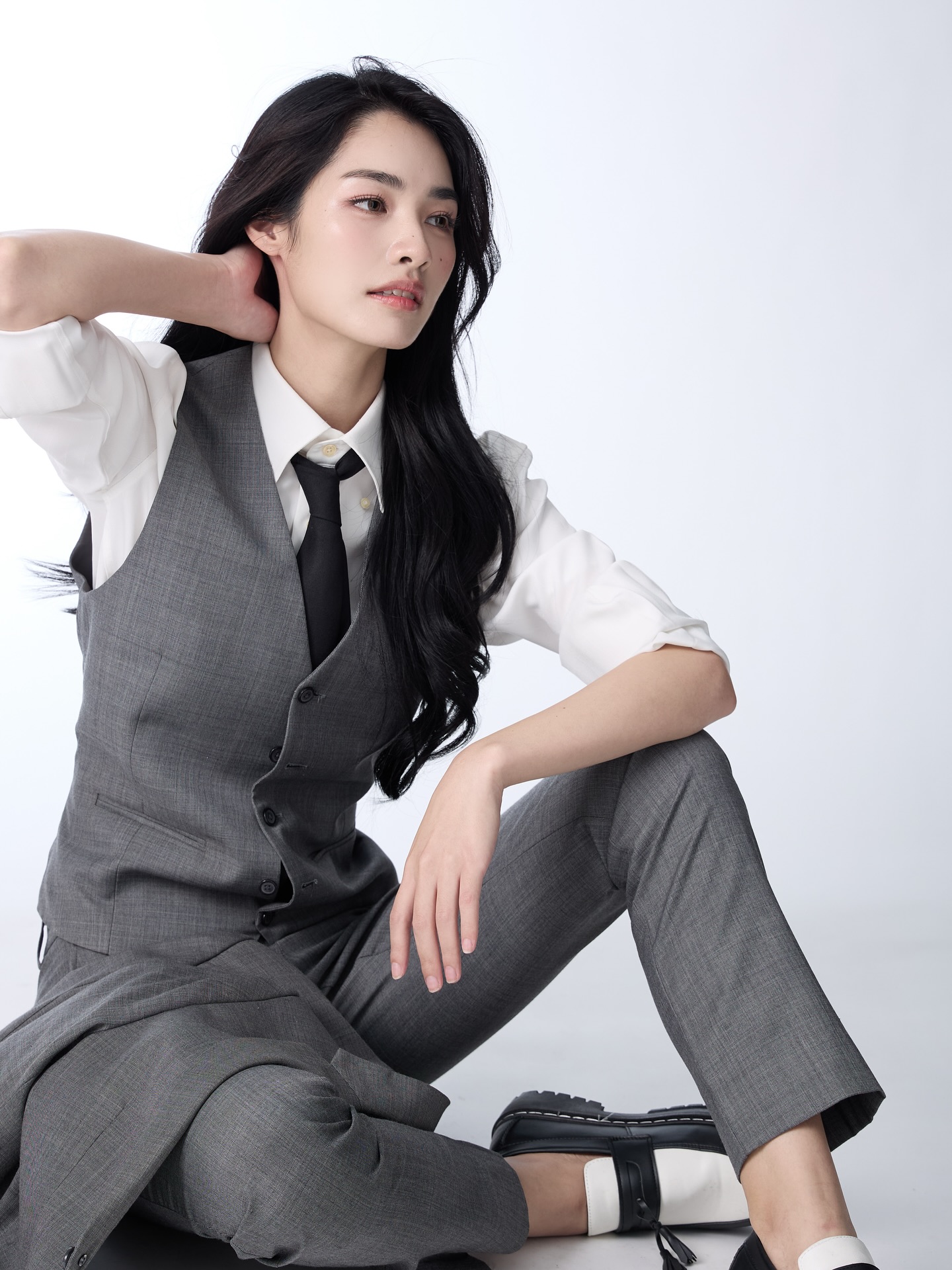 มิ้นท์ - รัญชน์รวี เอื้อกูลวราวัตร