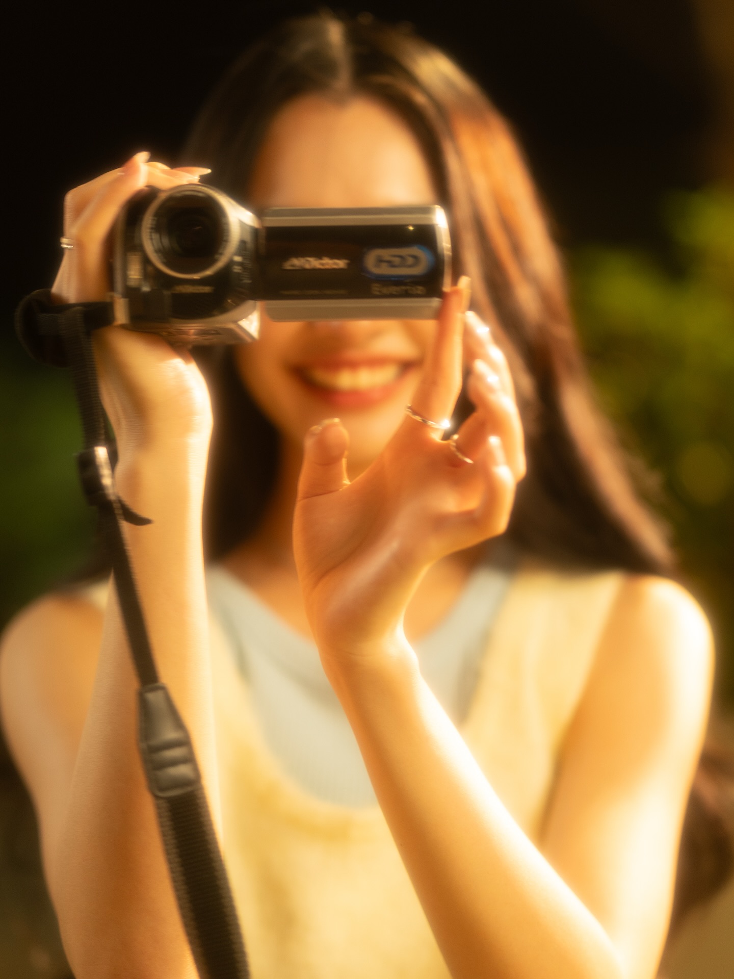 มิ้นท์ - รัญชน์รวี เอื้อกูลวราวัตร