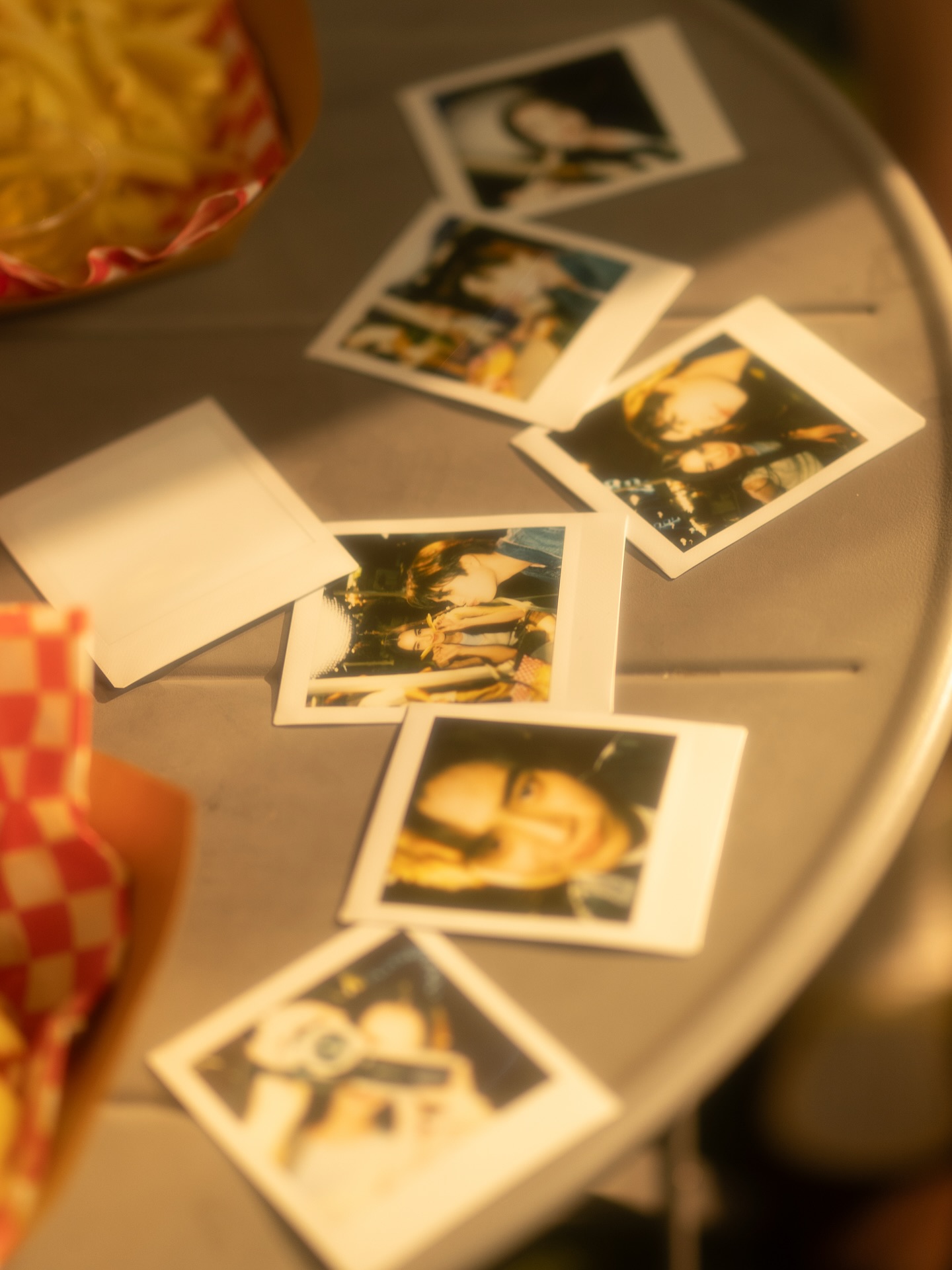 มิ้นท์ - รัญชน์รวี เอื้อกูลวราวัตร