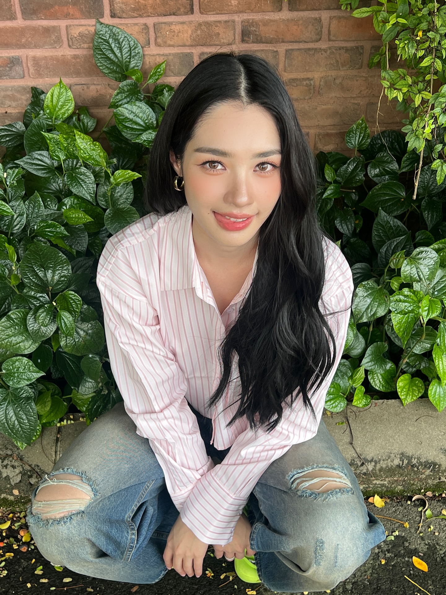 มิ้นท์ - รัญชน์รวี เอื้อกูลวราวัตร