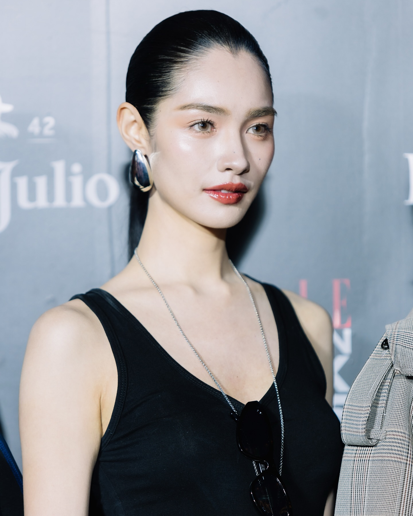 มิ้นท์ - รัญชน์รวี เอื้อกูลวราวัตร