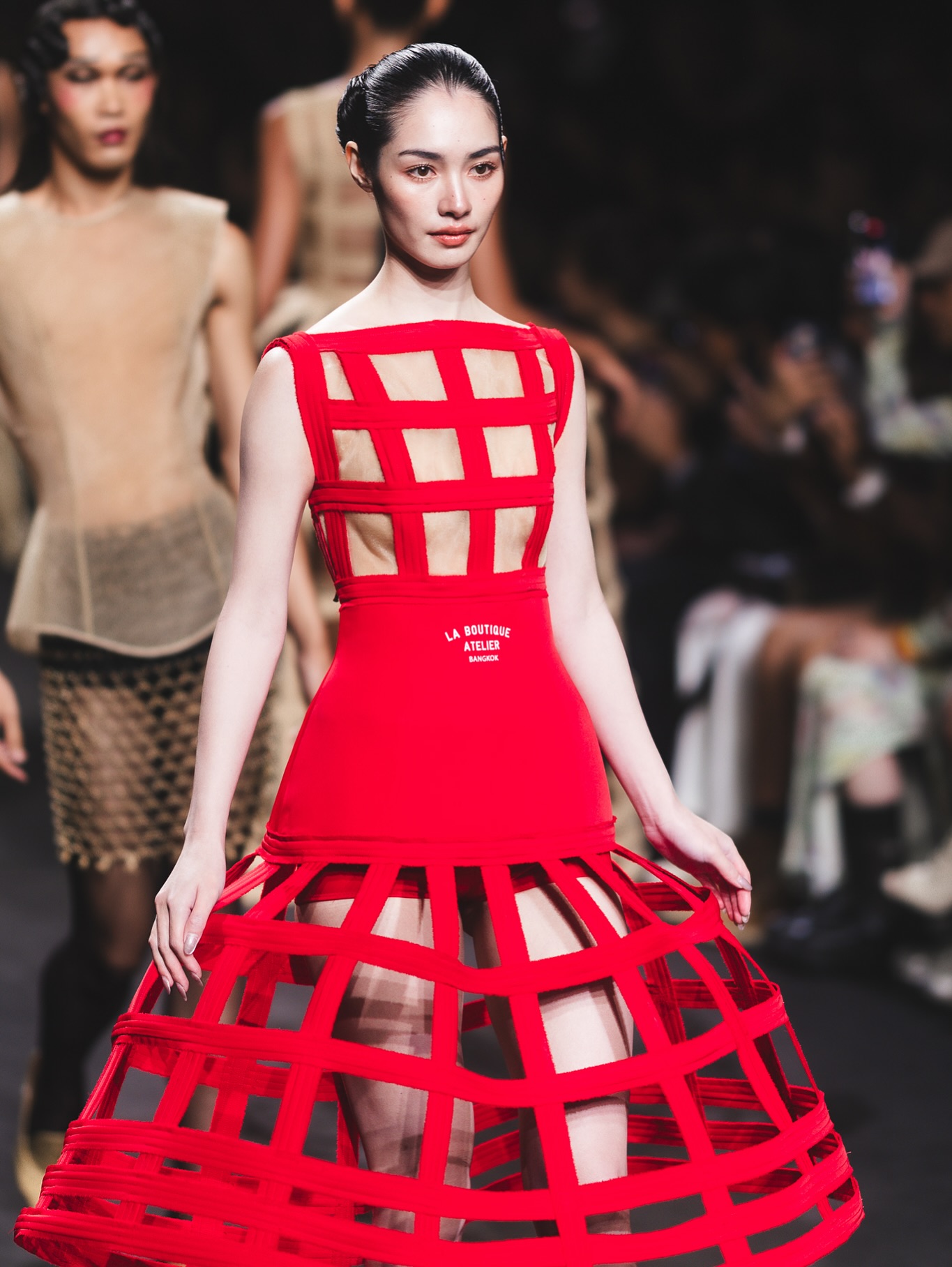 มิ้นท์ - รัญชน์รวี เอื้อกูลวราวัตร