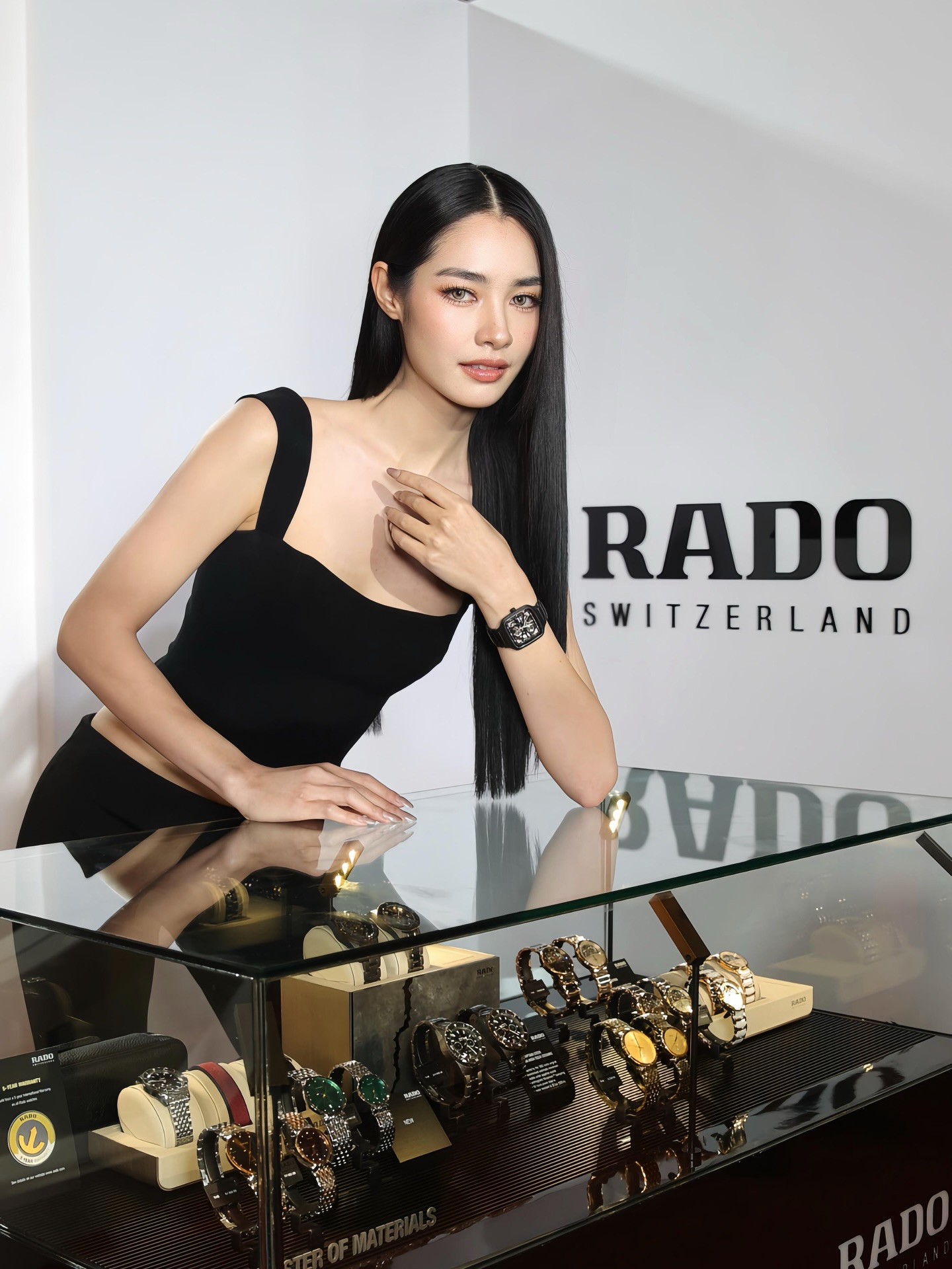 มิ้นท์ - รัญชน์รวี เอื้อกูลวราวัตร