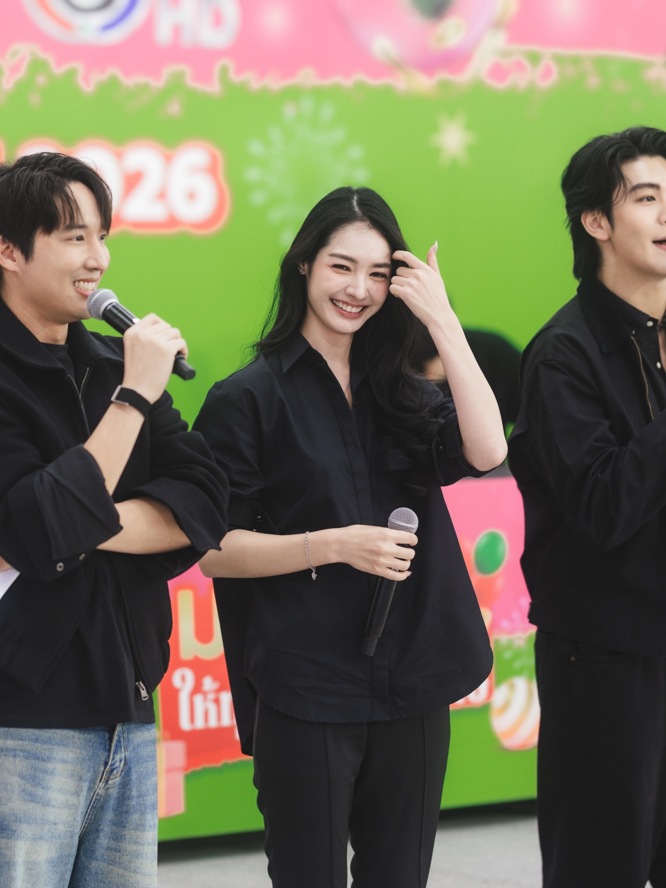 มิ้นท์ - รัญชน์รวี เอื้อกูลวราวัตร