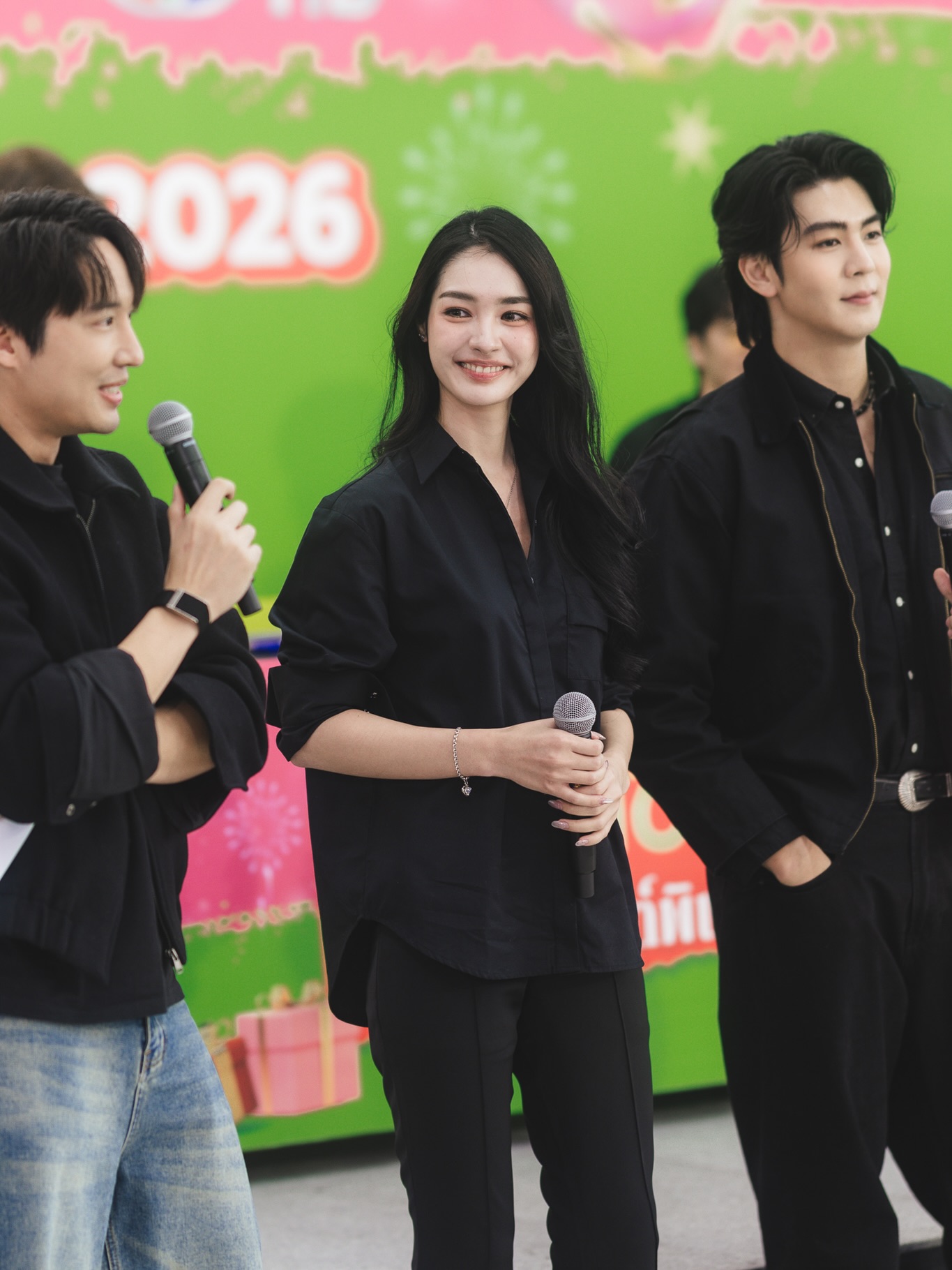 มิ้นท์ - รัญชน์รวี เอื้อกูลวราวัตร