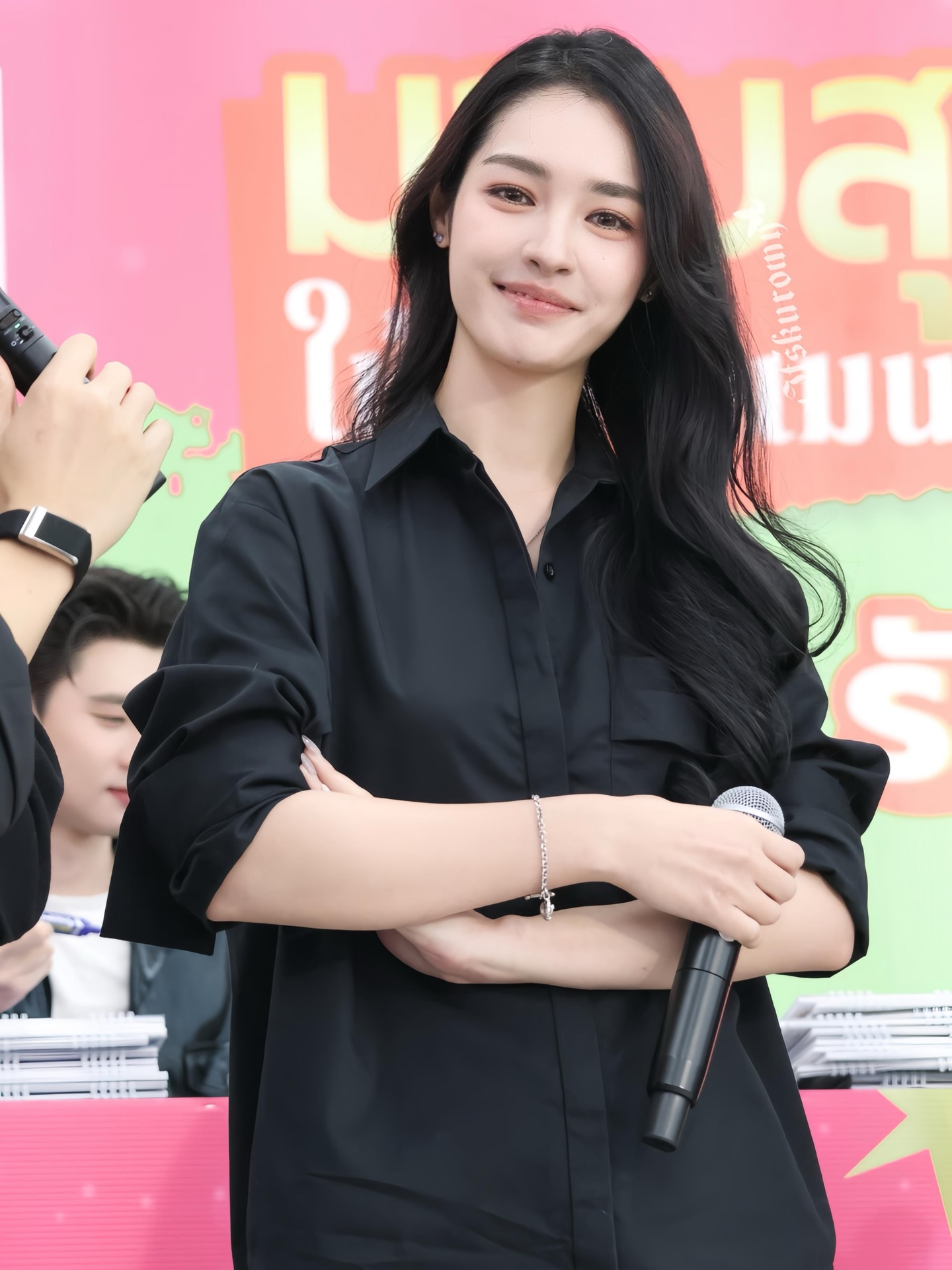 มิ้นท์ - รัญชน์รวี เอื้อกูลวราวัตร