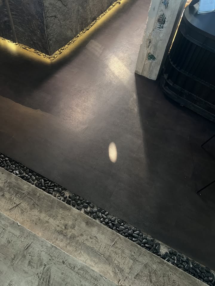 มิ้นท์ - รัญชน์รวี เอื้อกูลวราวัตร