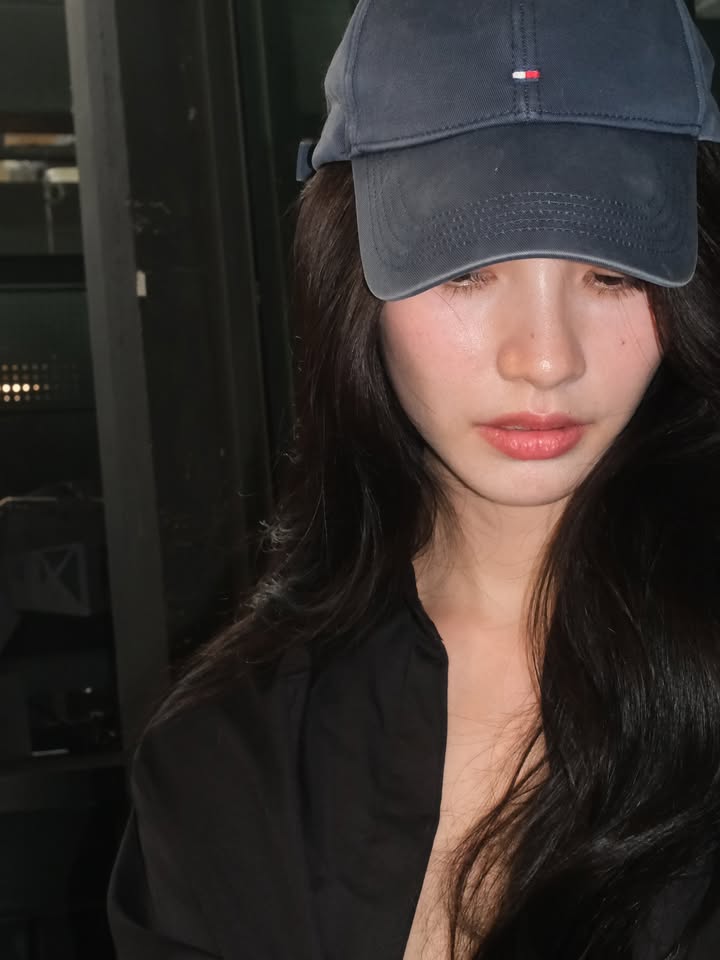 มิ้นท์ - รัญชน์รวี เอื้อกูลวราวัตร