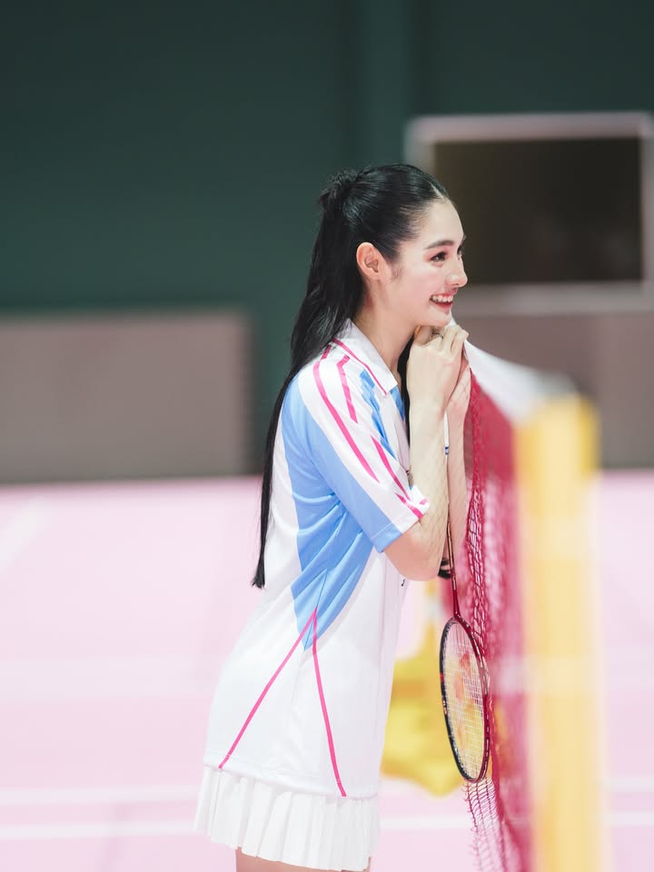 มิ้นท์ - รัญชน์รวี เอื้อกูลวราวัตร