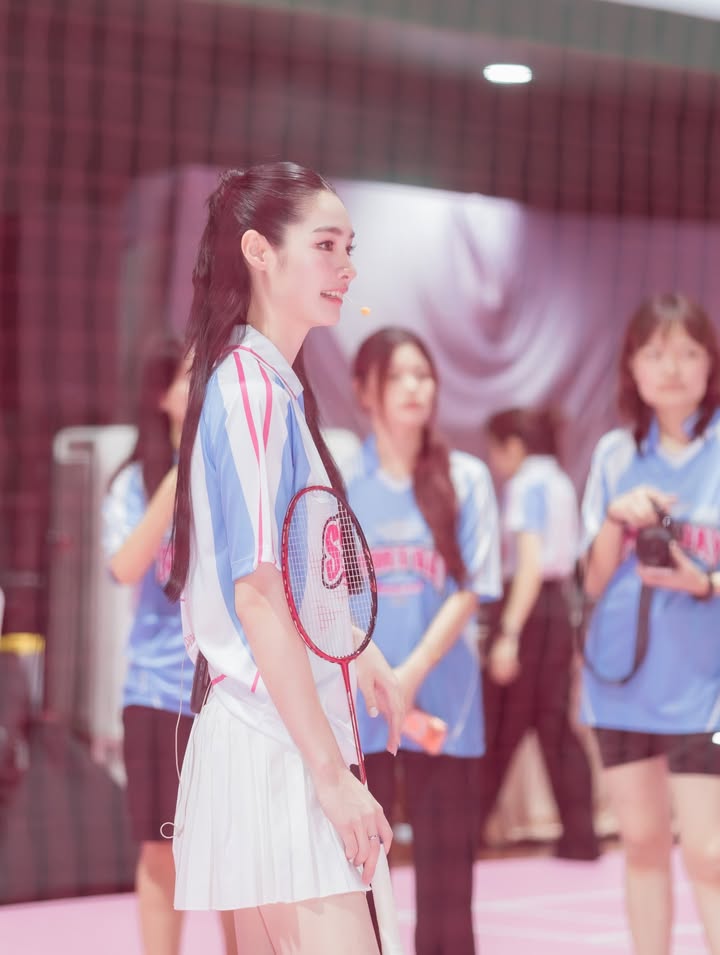 มิ้นท์ - รัญชน์รวี เอื้อกูลวราวัตร