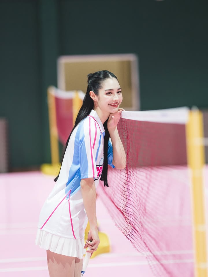 มิ้นท์ - รัญชน์รวี เอื้อกูลวราวัตร