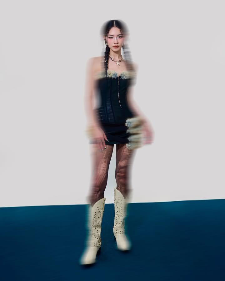 มิ้นท์ - รัญชน์รวี เอื้อกูลวราวัตร