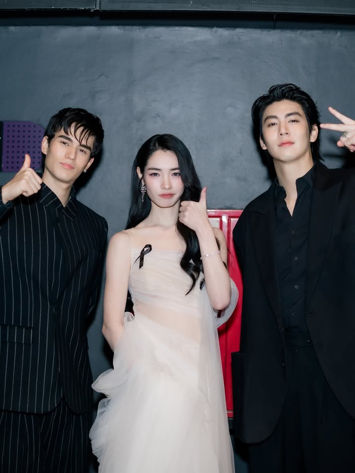 มิ้นท์ - รัญชน์รวี เอื้อกูลวราวัตร