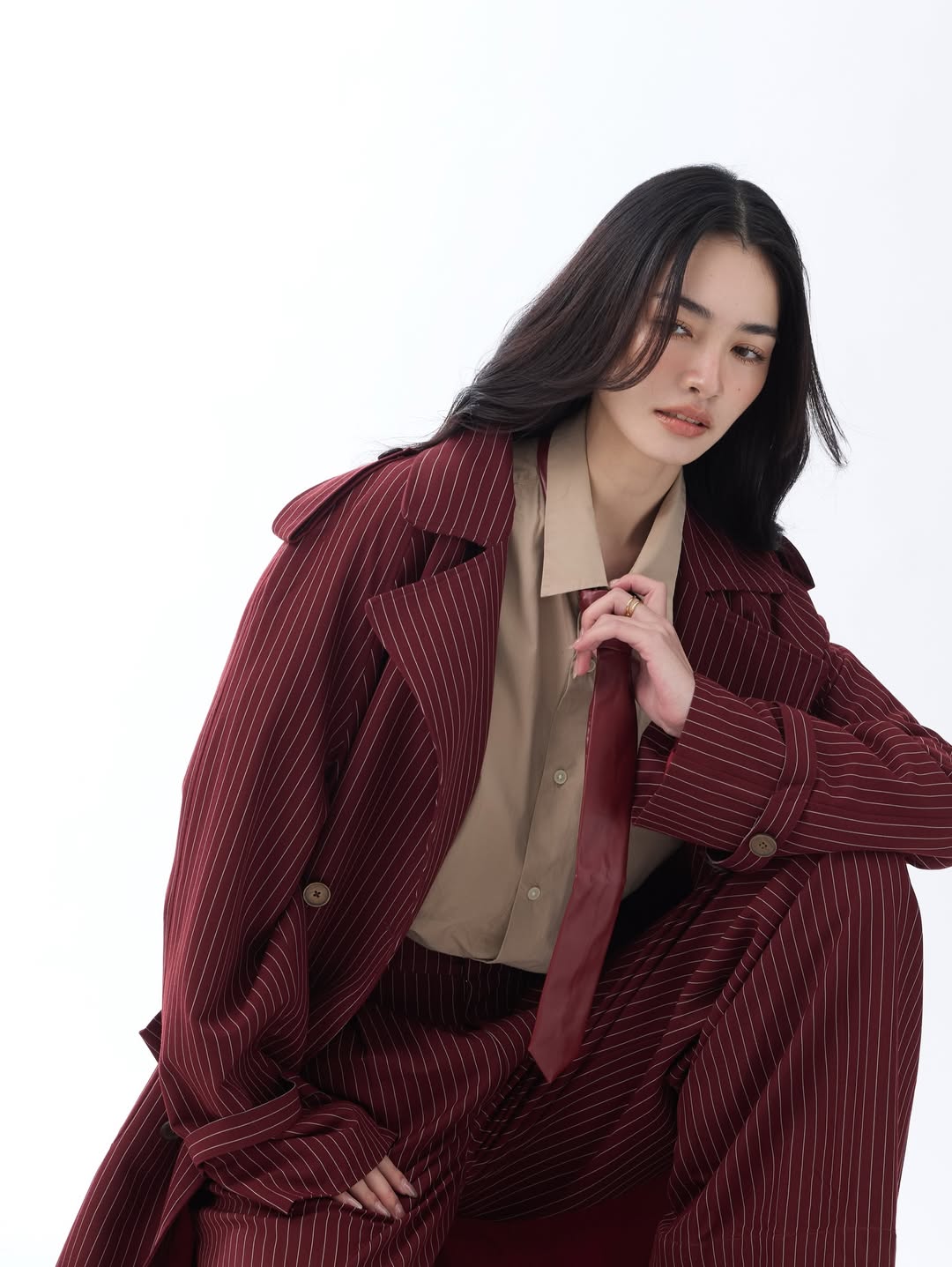 มิ้นท์ - รัญชน์รวี เอื้อกูลวราวัตร