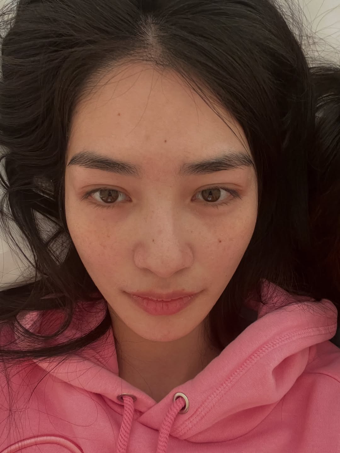 มิ้นท์ - รัญชน์รวี เอื้อกูลวราวัตร