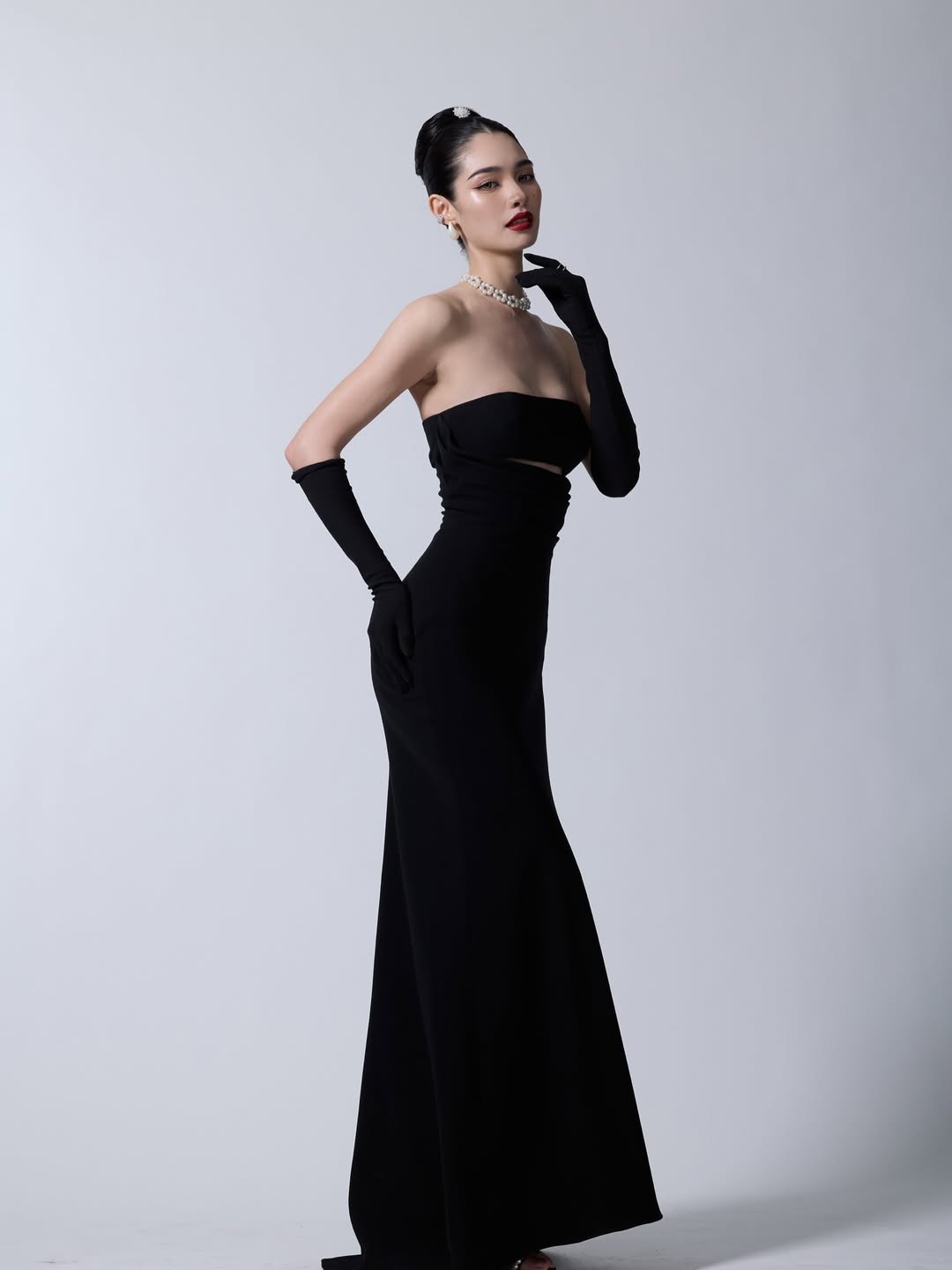 มิ้นท์ - รัญชน์รวี เอื้อกูลวราวัตร