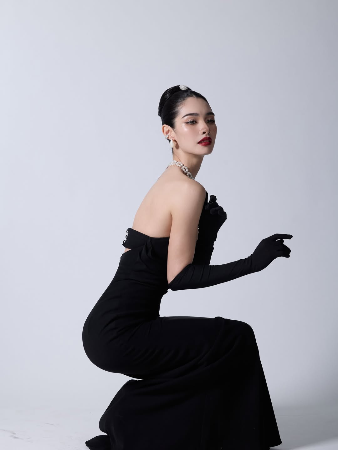 มิ้นท์ - รัญชน์รวี เอื้อกูลวราวัตร