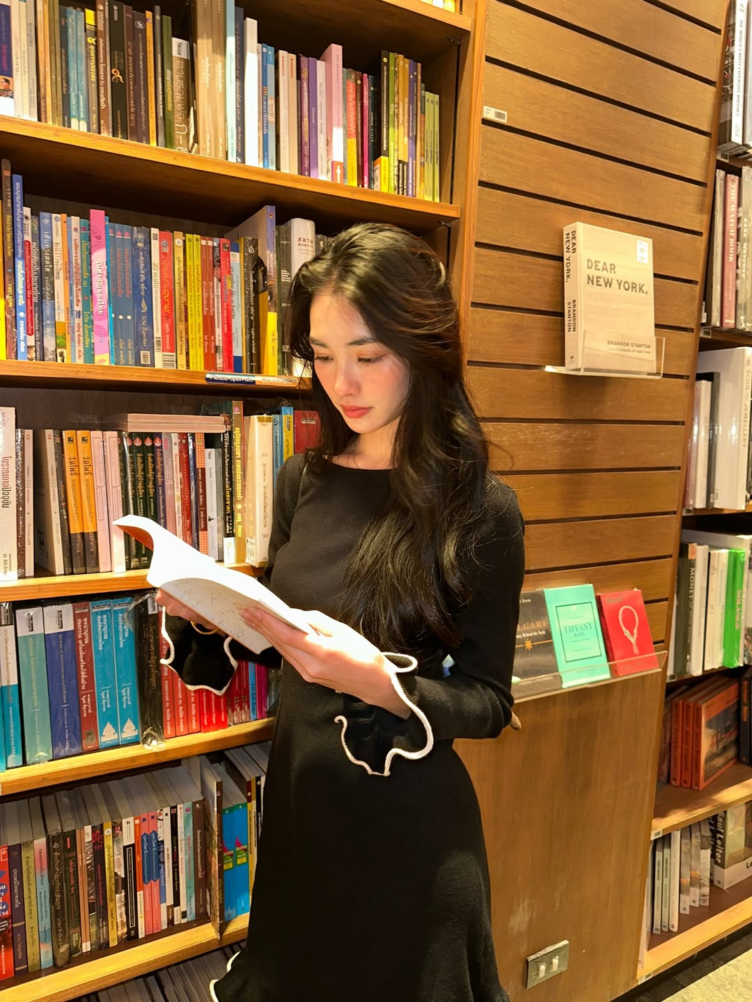 มิ้นท์ - รัญชน์รวี เอื้อกูลวราวัตร