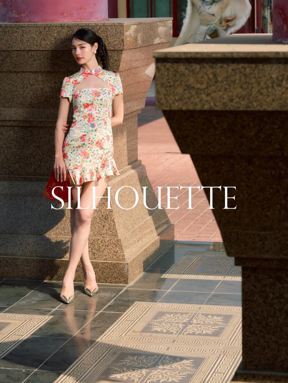 มิ้นท์ - รัญชน์รวี เอื้อกูลวราวัตร