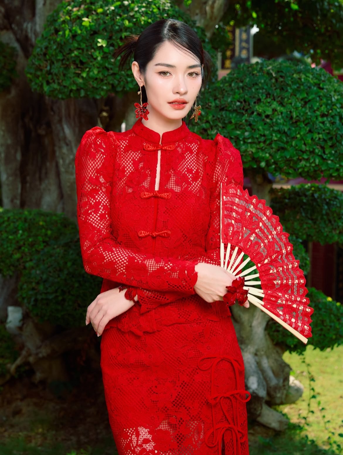 มิ้นท์ - รัญชน์รวี เอื้อกูลวราวัตร