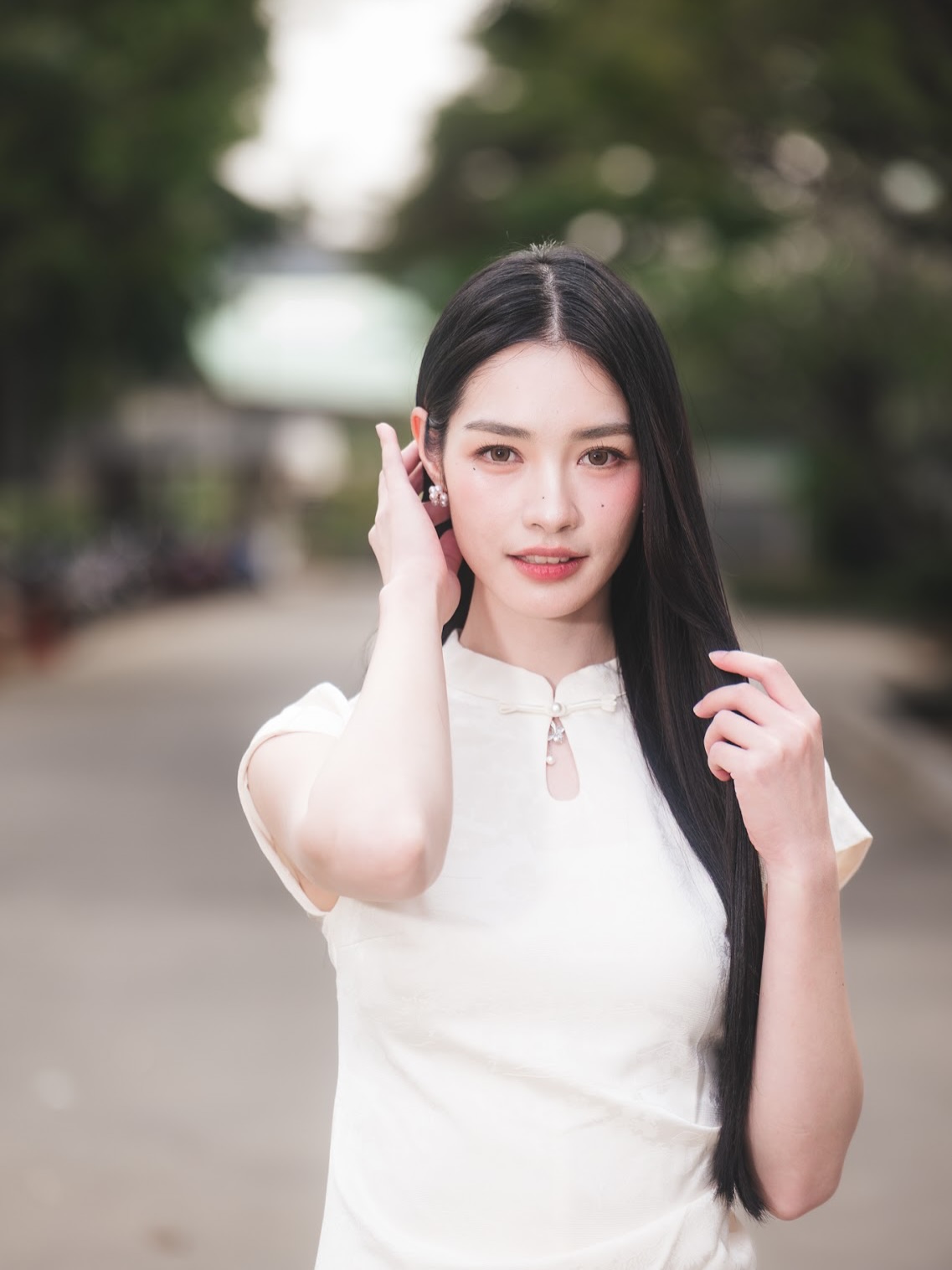 มิ้นท์ - รัญชน์รวี เอื้อกูลวราวัตร